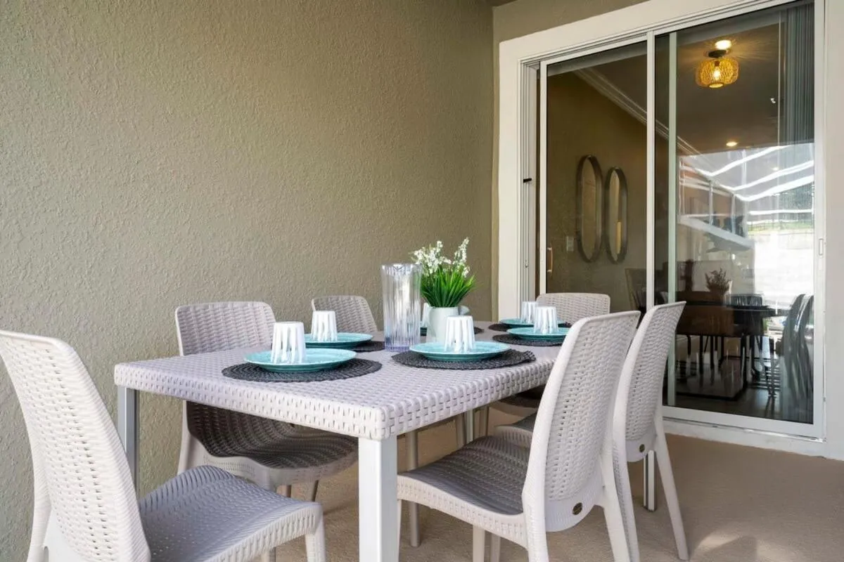 WonderFull 4Bd with Pool at Champions Gate 1174