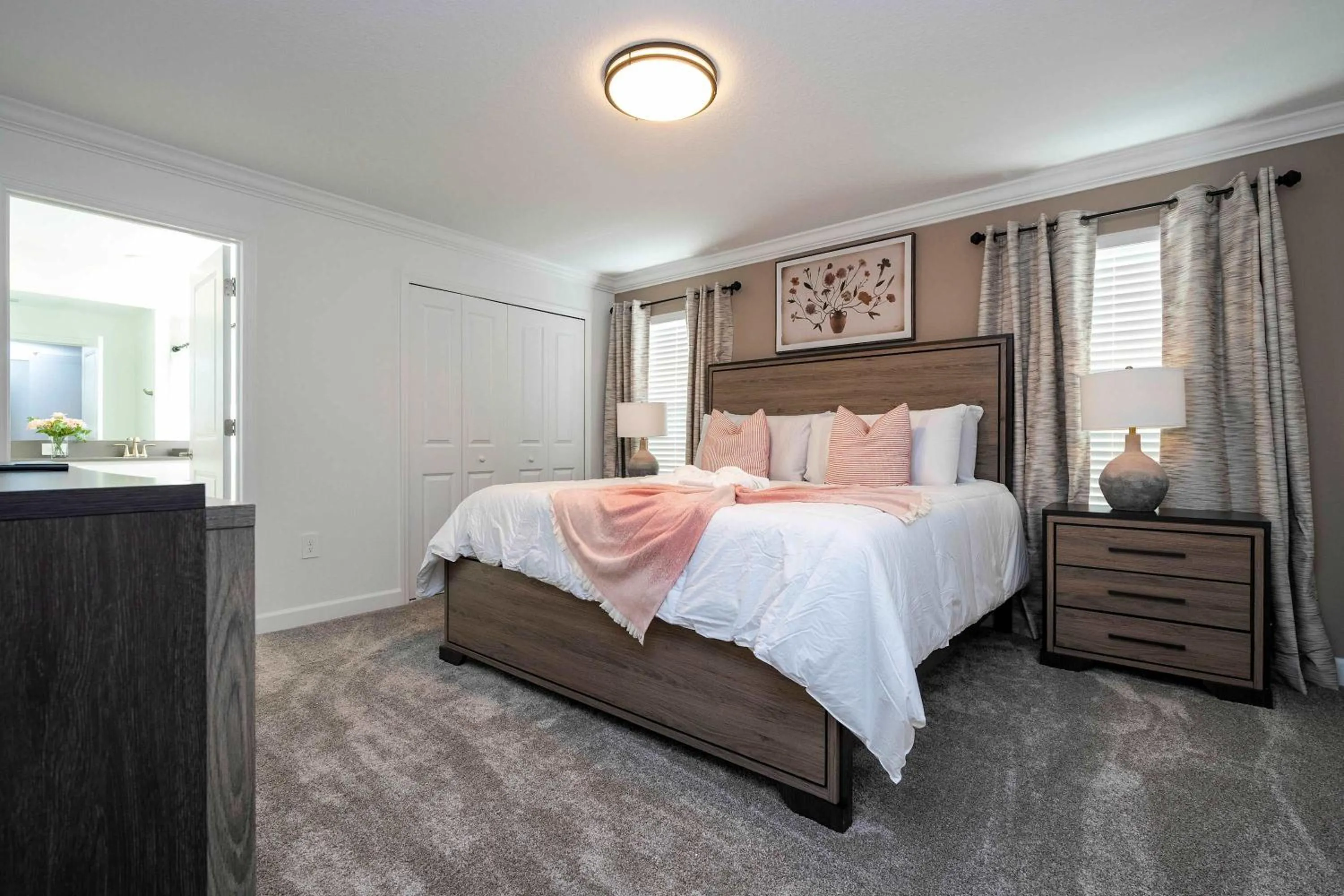 Bed in WonderFull 4Bd with Pool at Champions Gate 1174