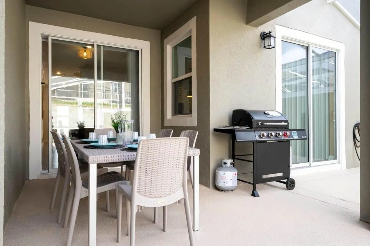 WonderFull 4Bd with Pool at Champions Gate 1174