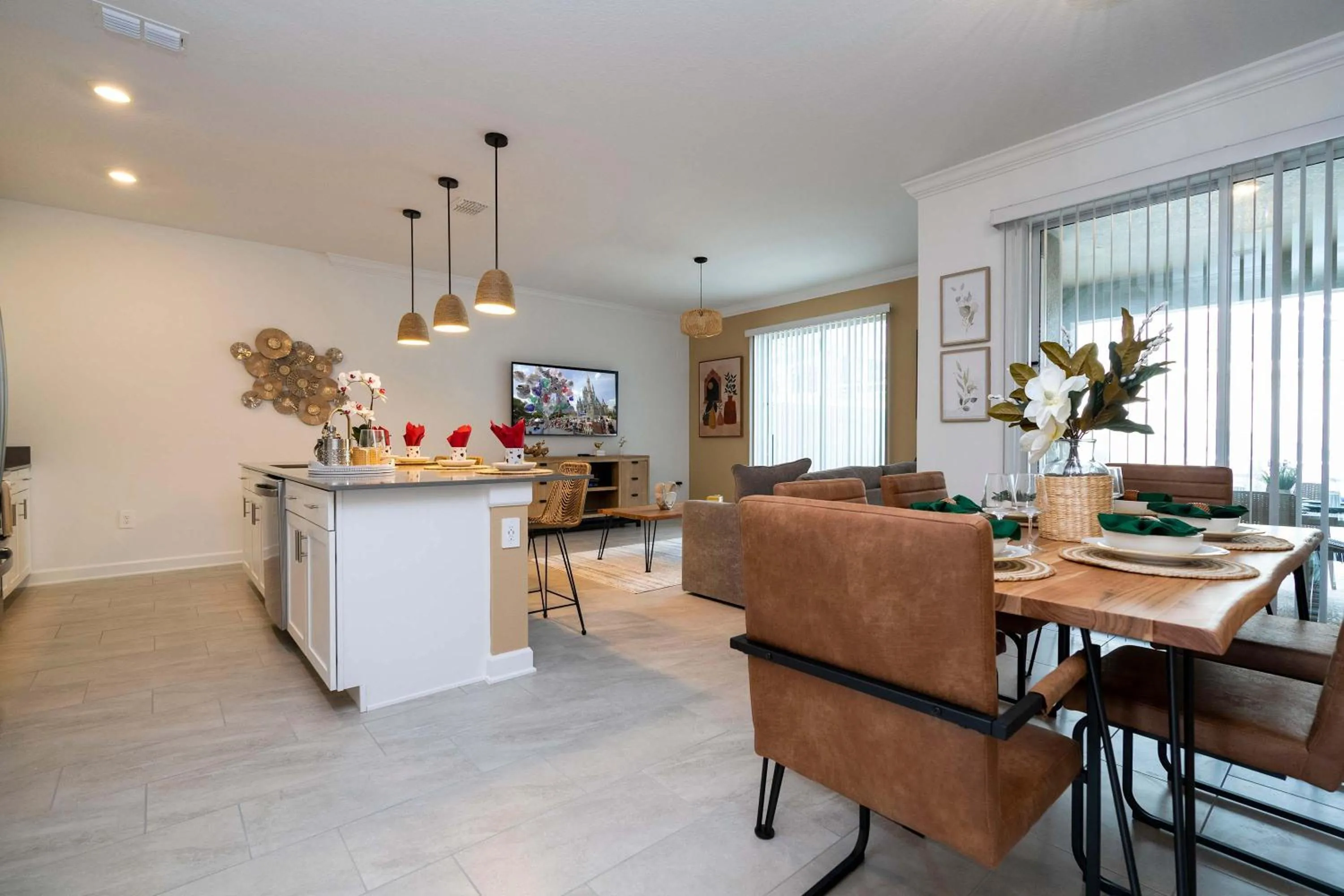 WonderFull 4Bd with Pool at Champions Gate 1174