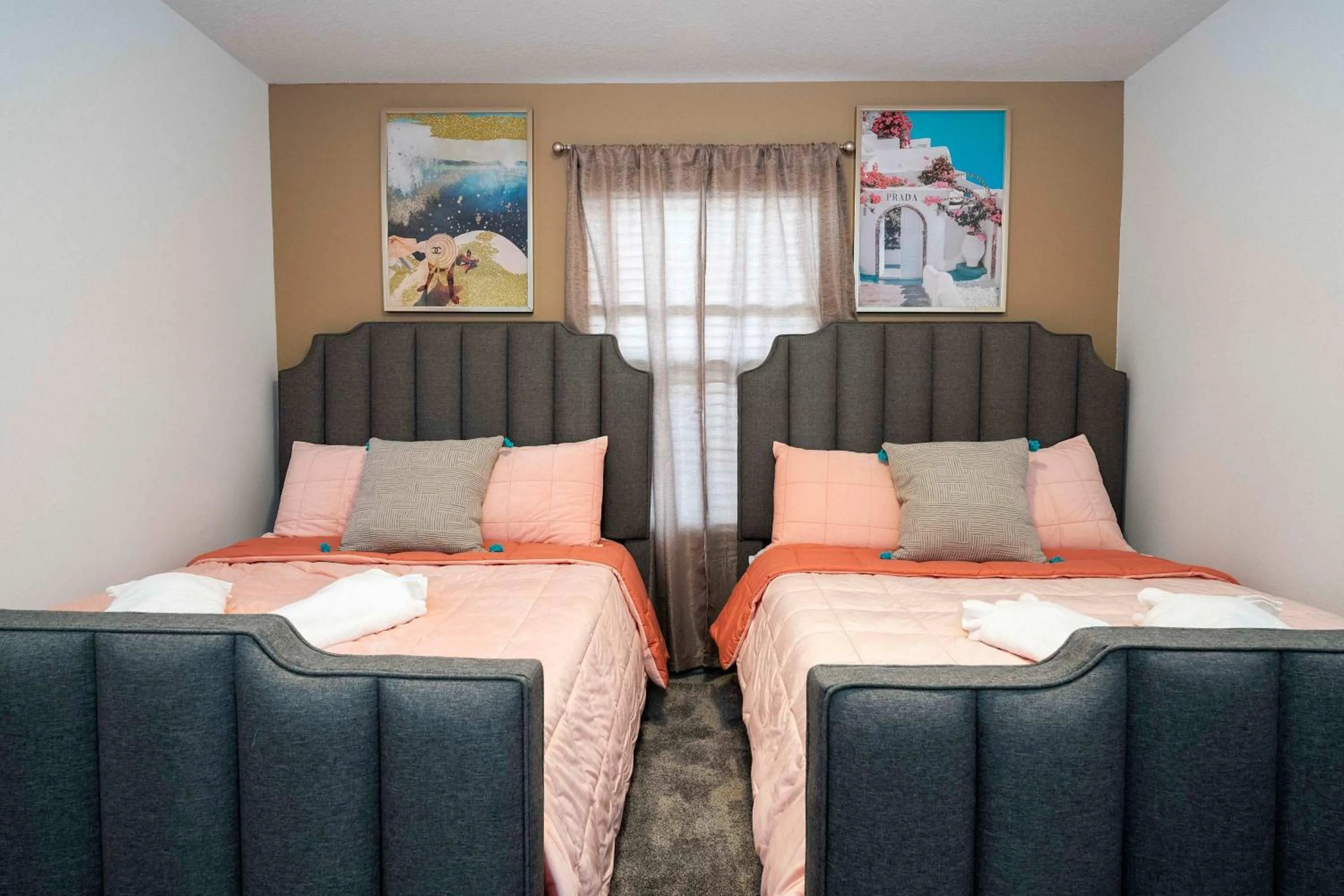 Bed in WonderFull 4Bd with Pool at Champions Gate 1174