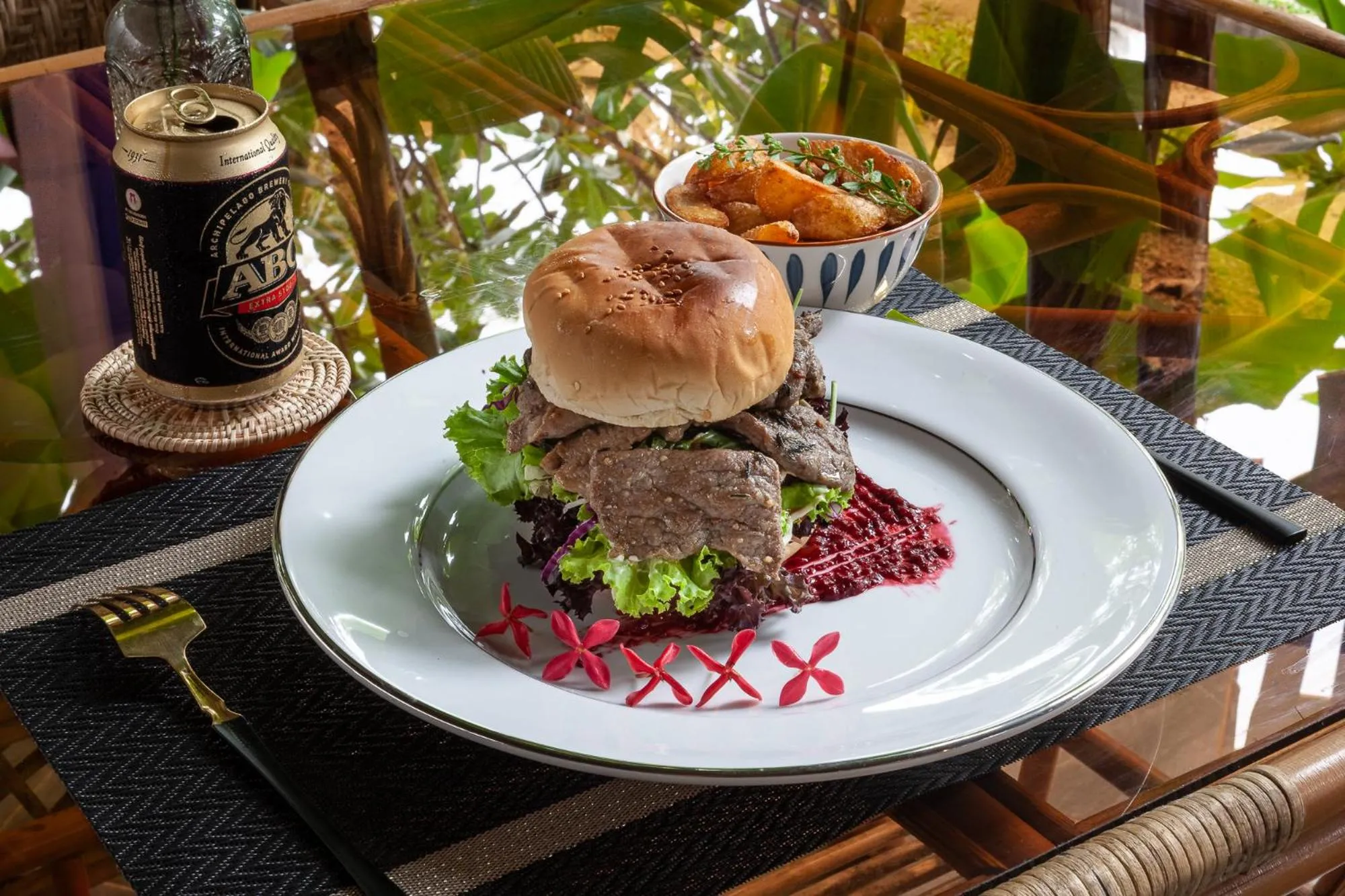 Restaurant/places to eat in The Botanic Garden Hotel