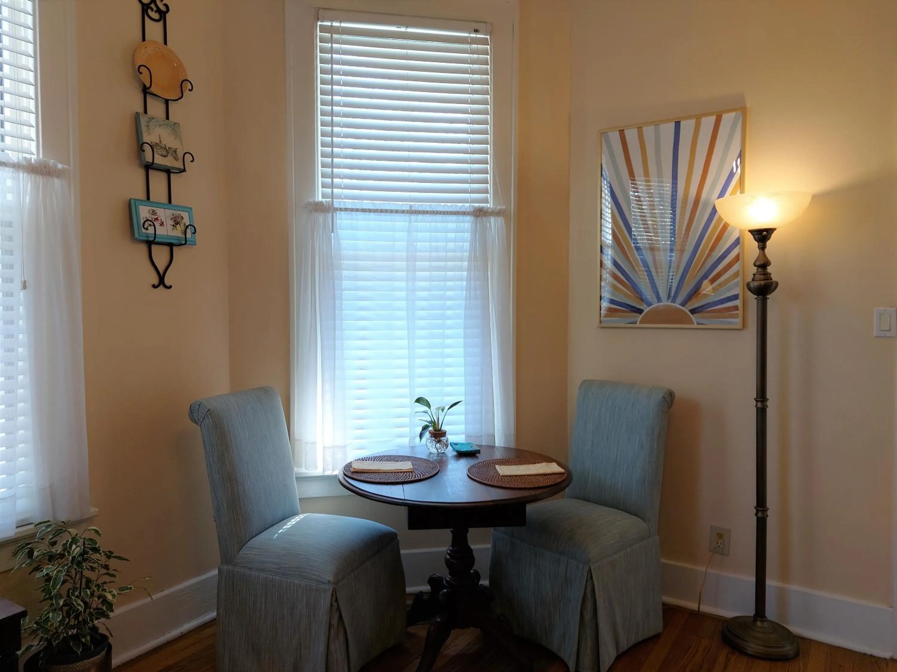 Dining area in Urban Cottages