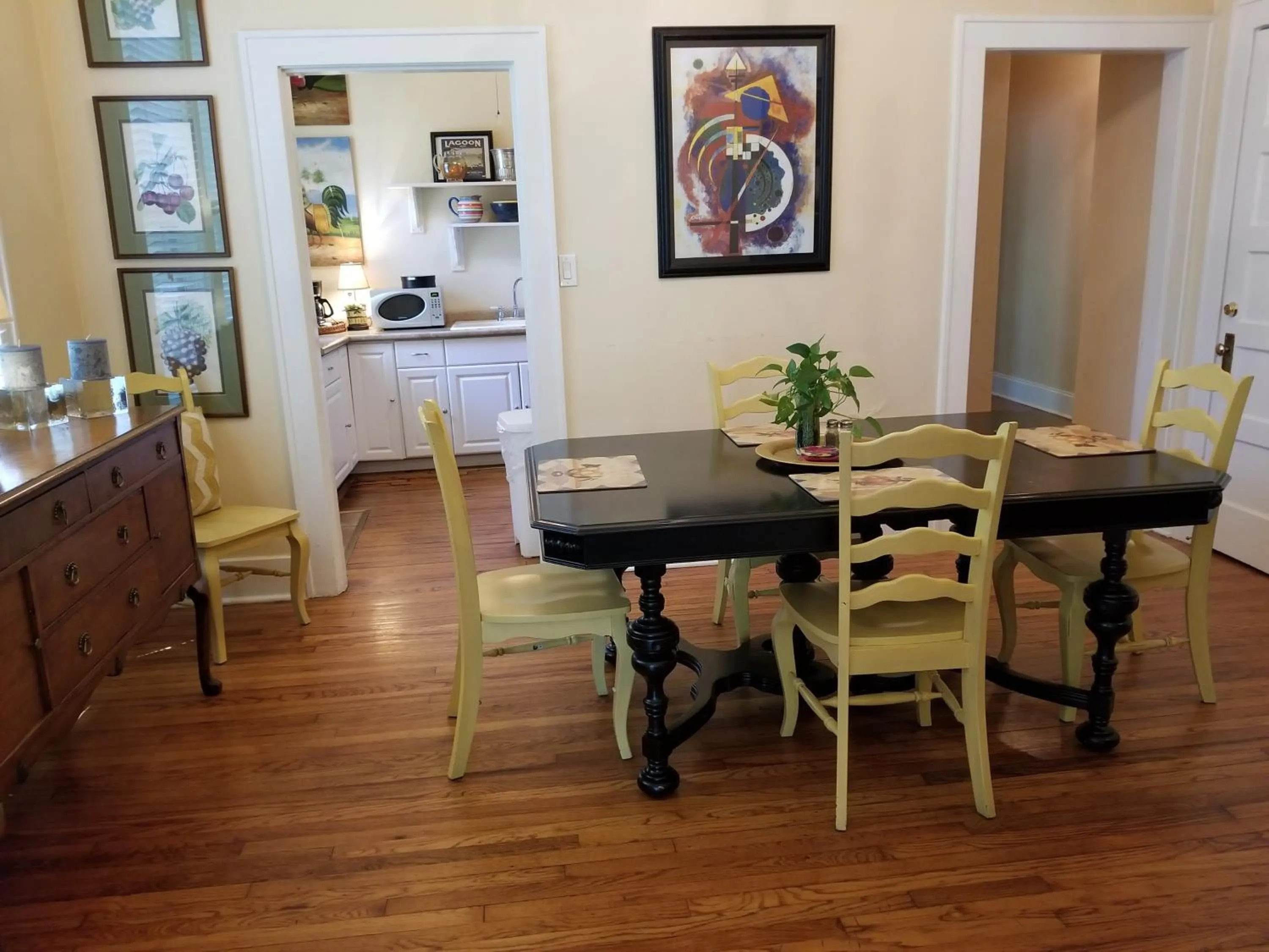 Dining area in Urban Cottages