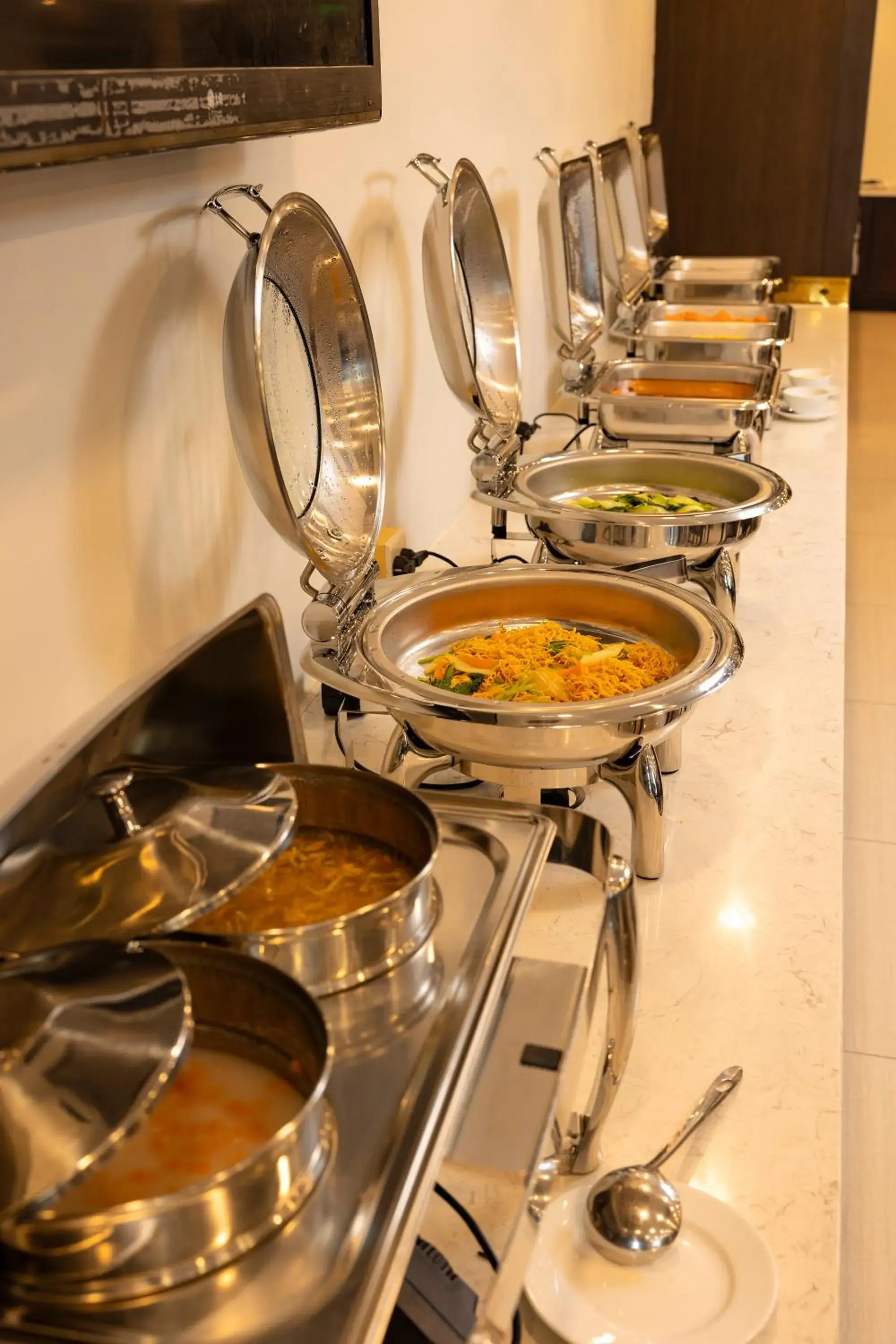 Restaurant/places to eat in Navy Hotel Nha Trang Restaurant/places to eat in Navy Hotel Nha Trang