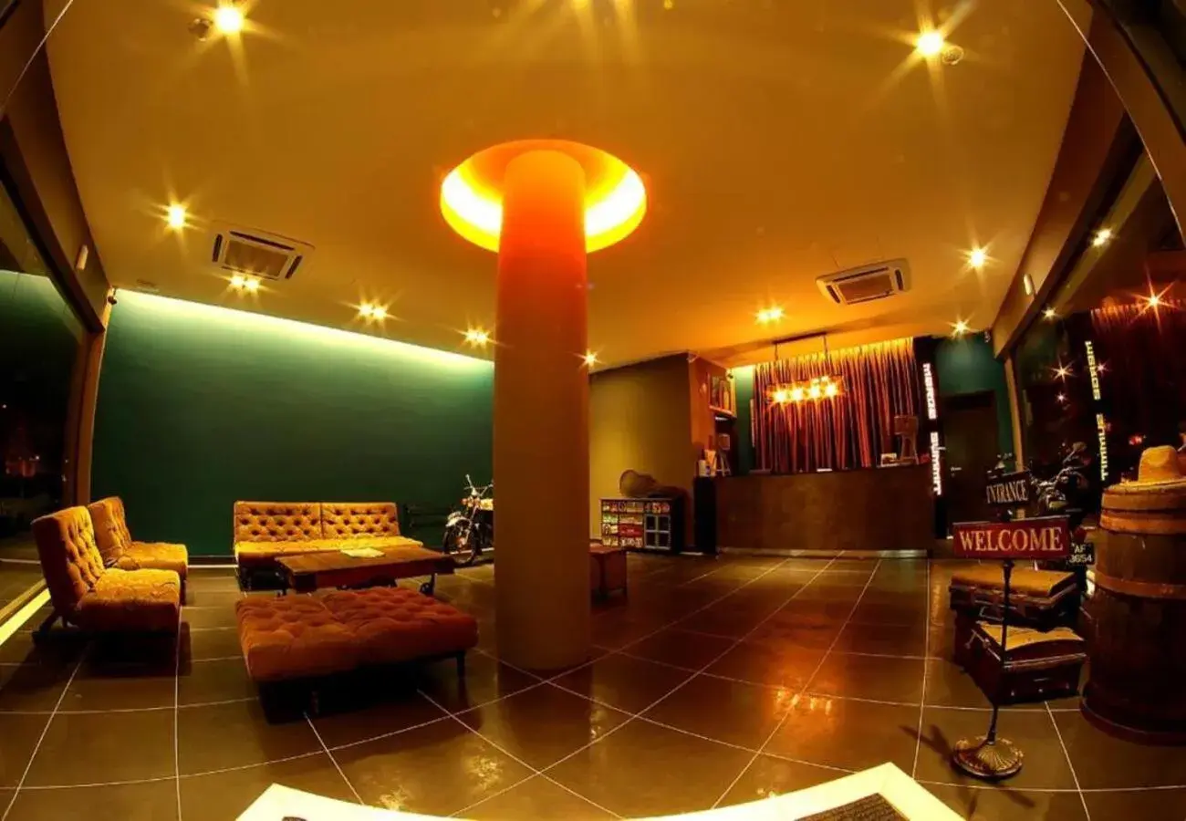 Lobby or reception in Merge Summit by Secoms Lobby or reception in Merge Summit by Secoms