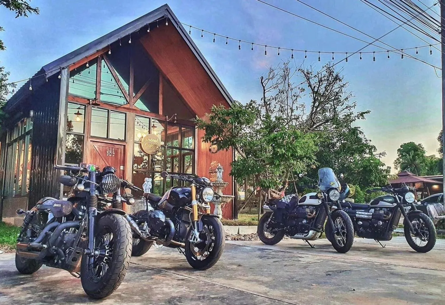 Restaurant/places to eat in พบรักรีสอร์ท Pobruk resort