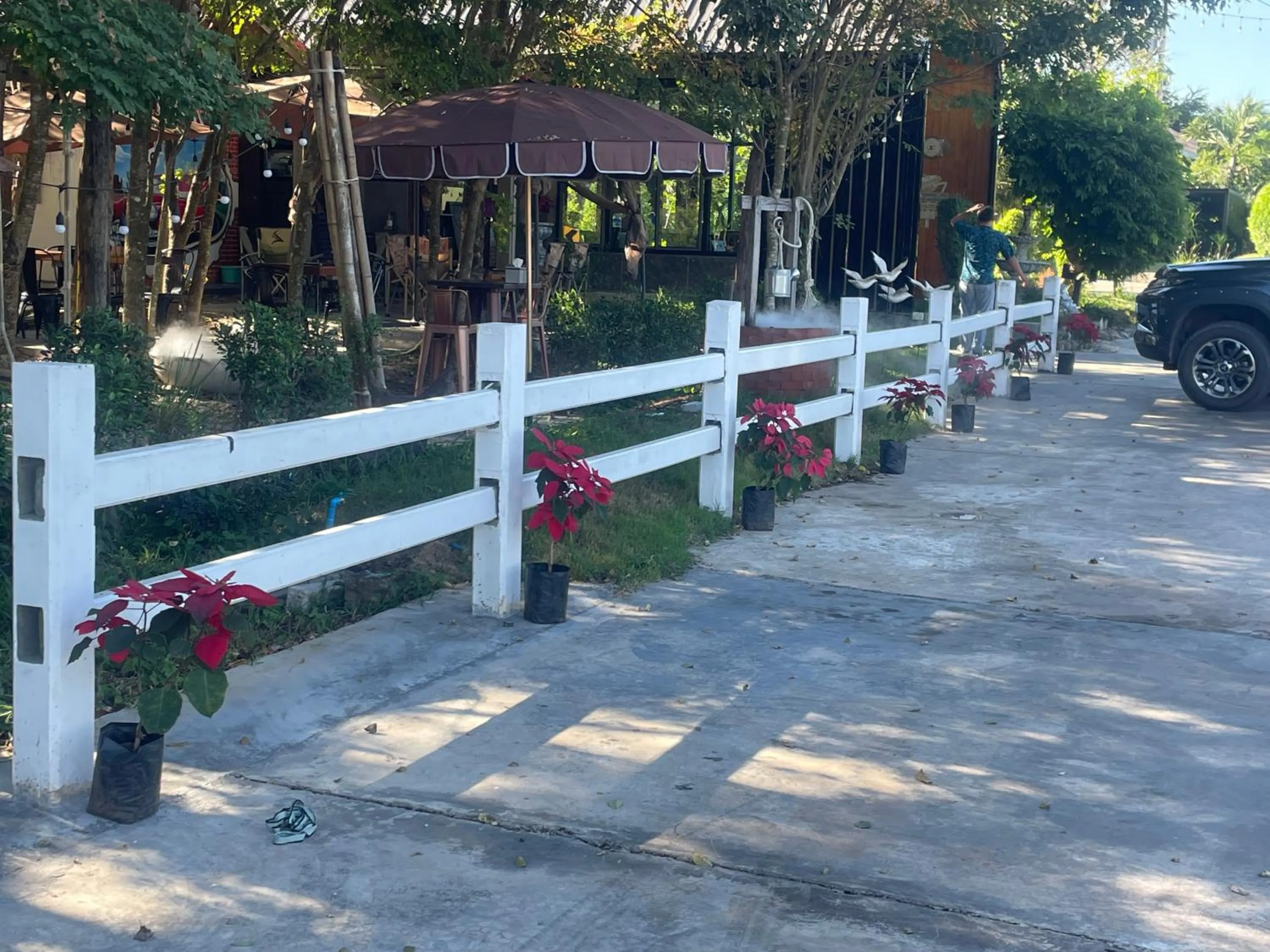 Restaurant/places to eat in พบรักรีสอร์ท Pobruk resort