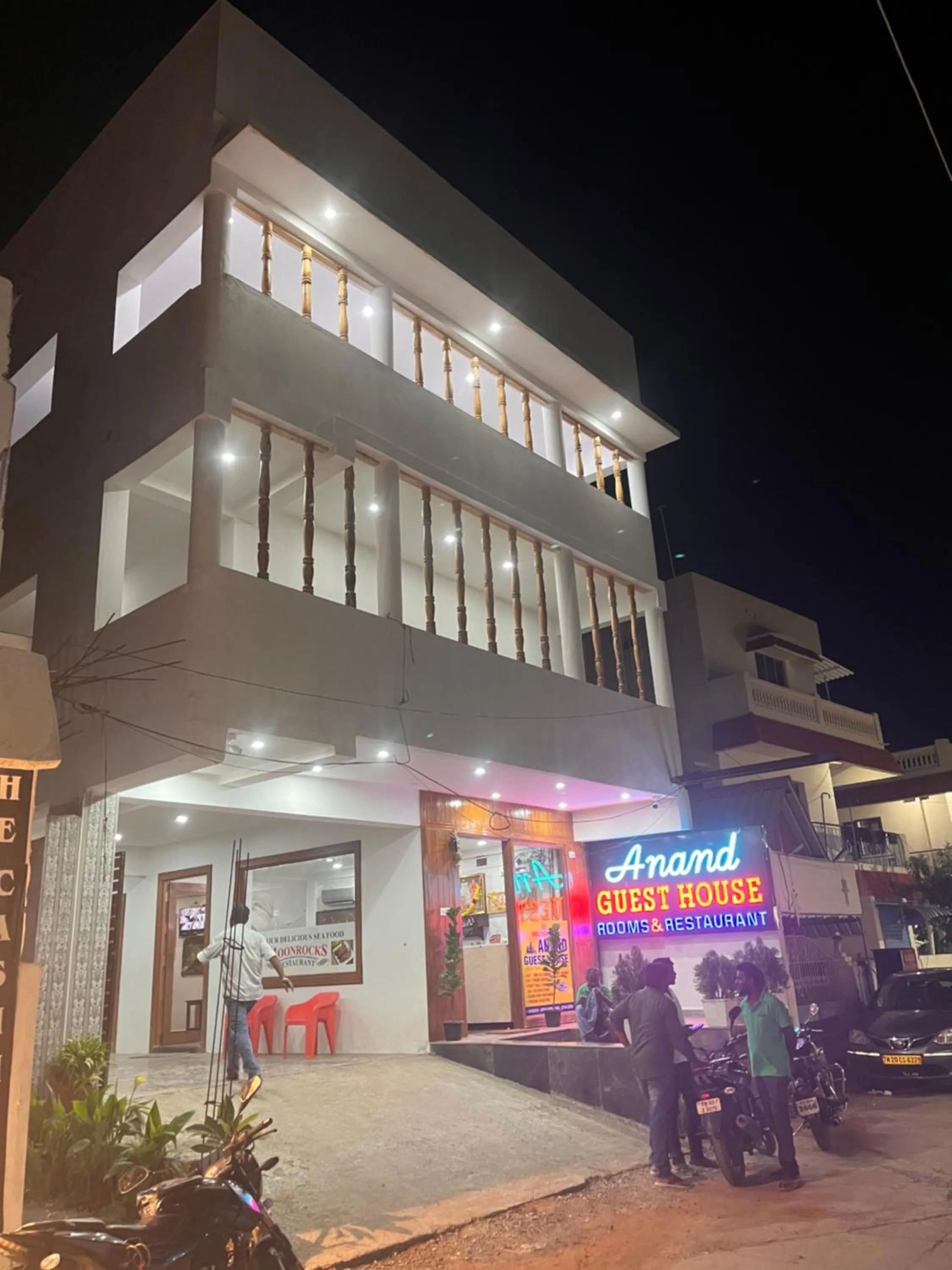 ANAND Beach Guesthouse by Moonrocks