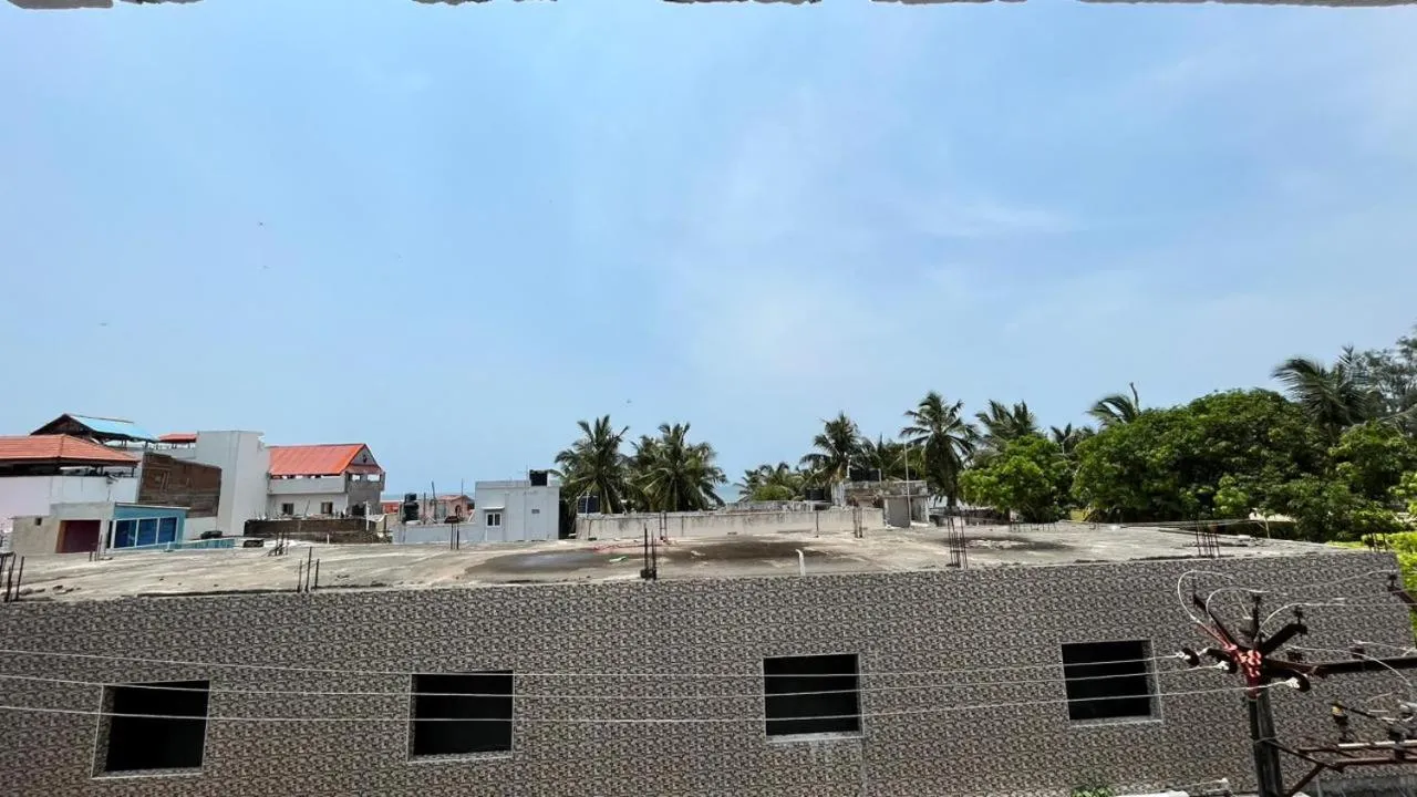 ANAND Beach Guesthouse by Moonrocks