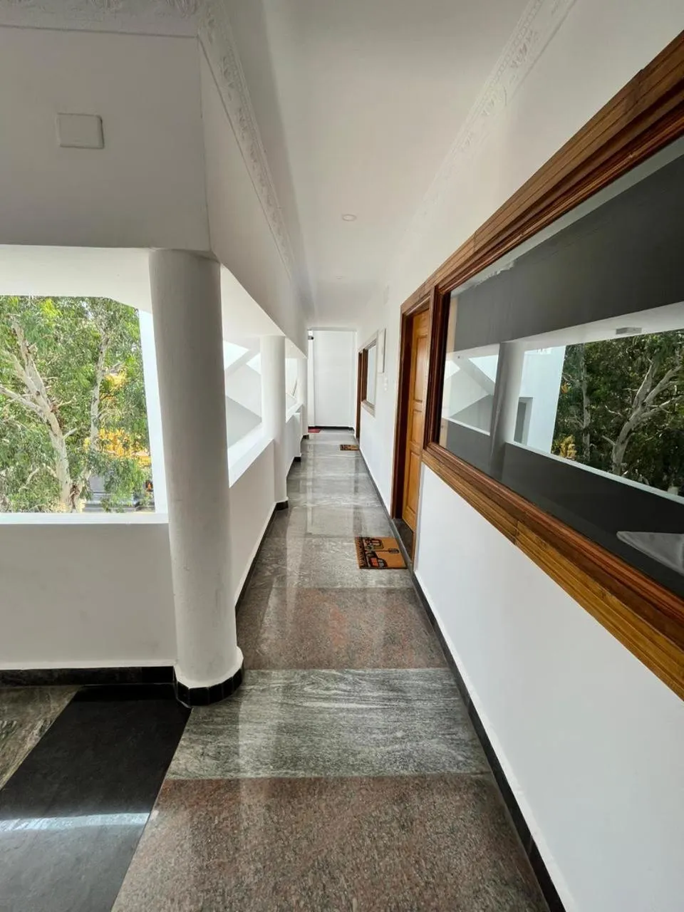 ANAND Beach Guesthouse by Moonrocks