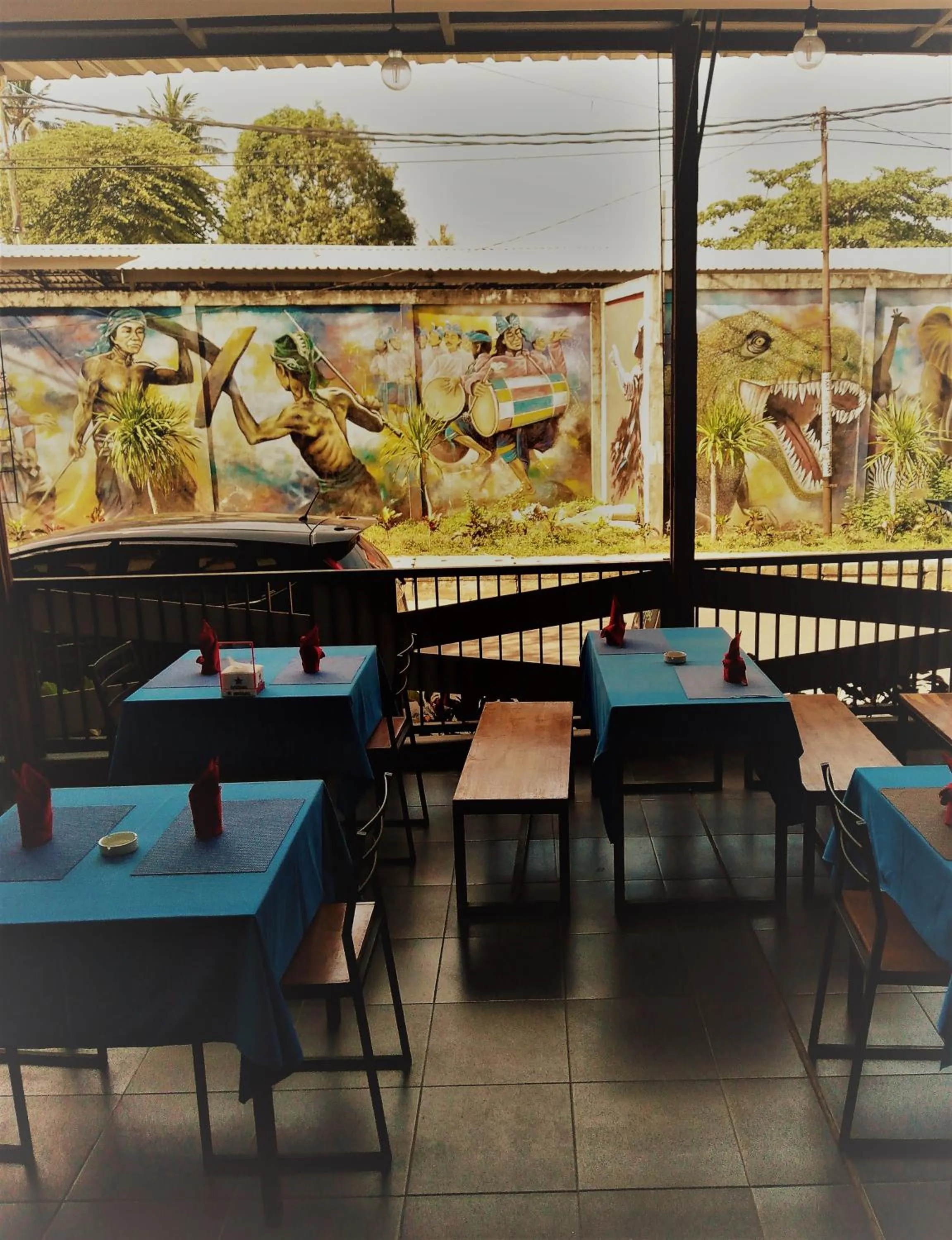 Poppies Senggigi Hostel