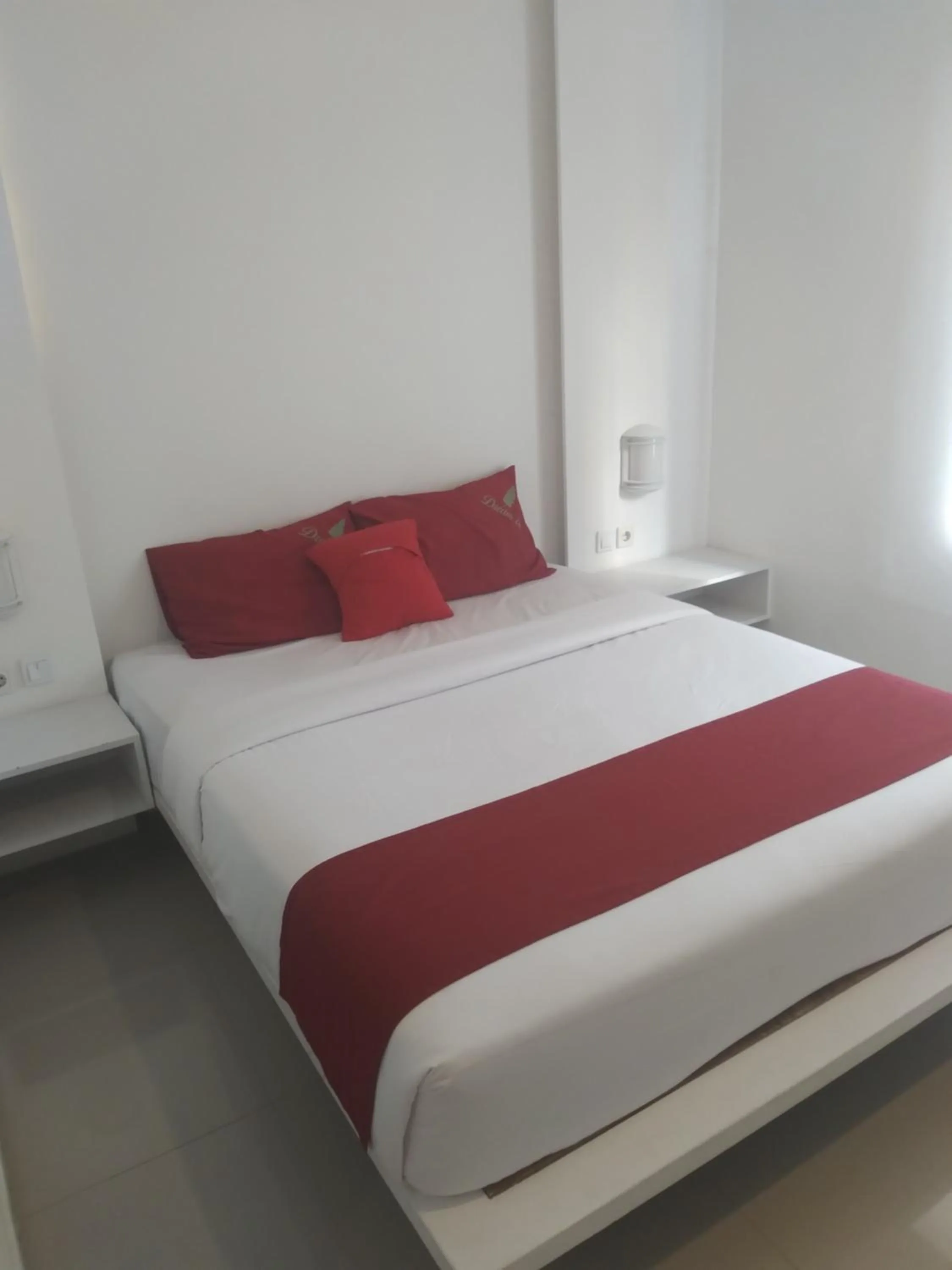 Bed in Poppies Senggigi Hostel