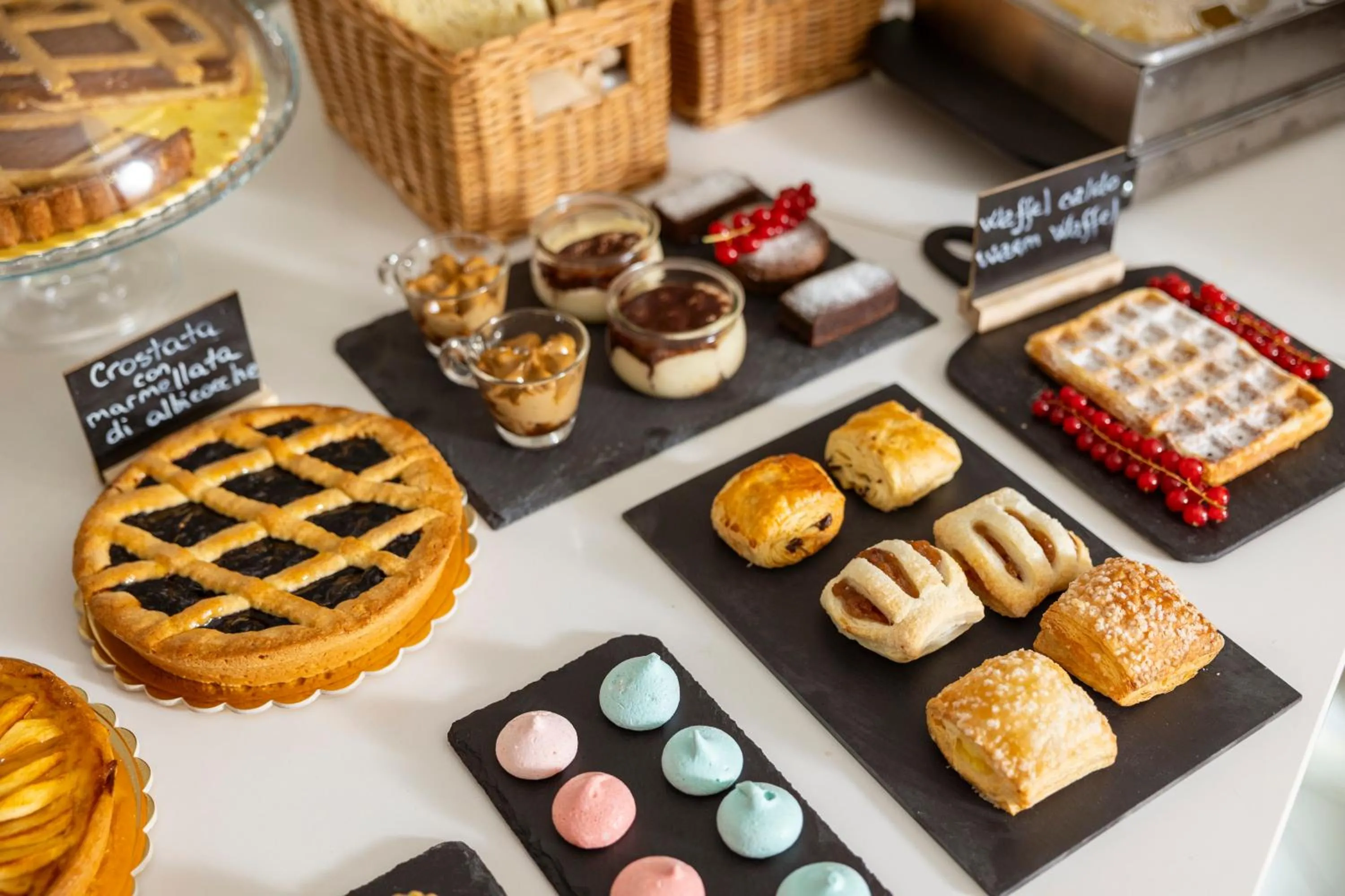 Breakfast in Boutique Hotel Sirmione