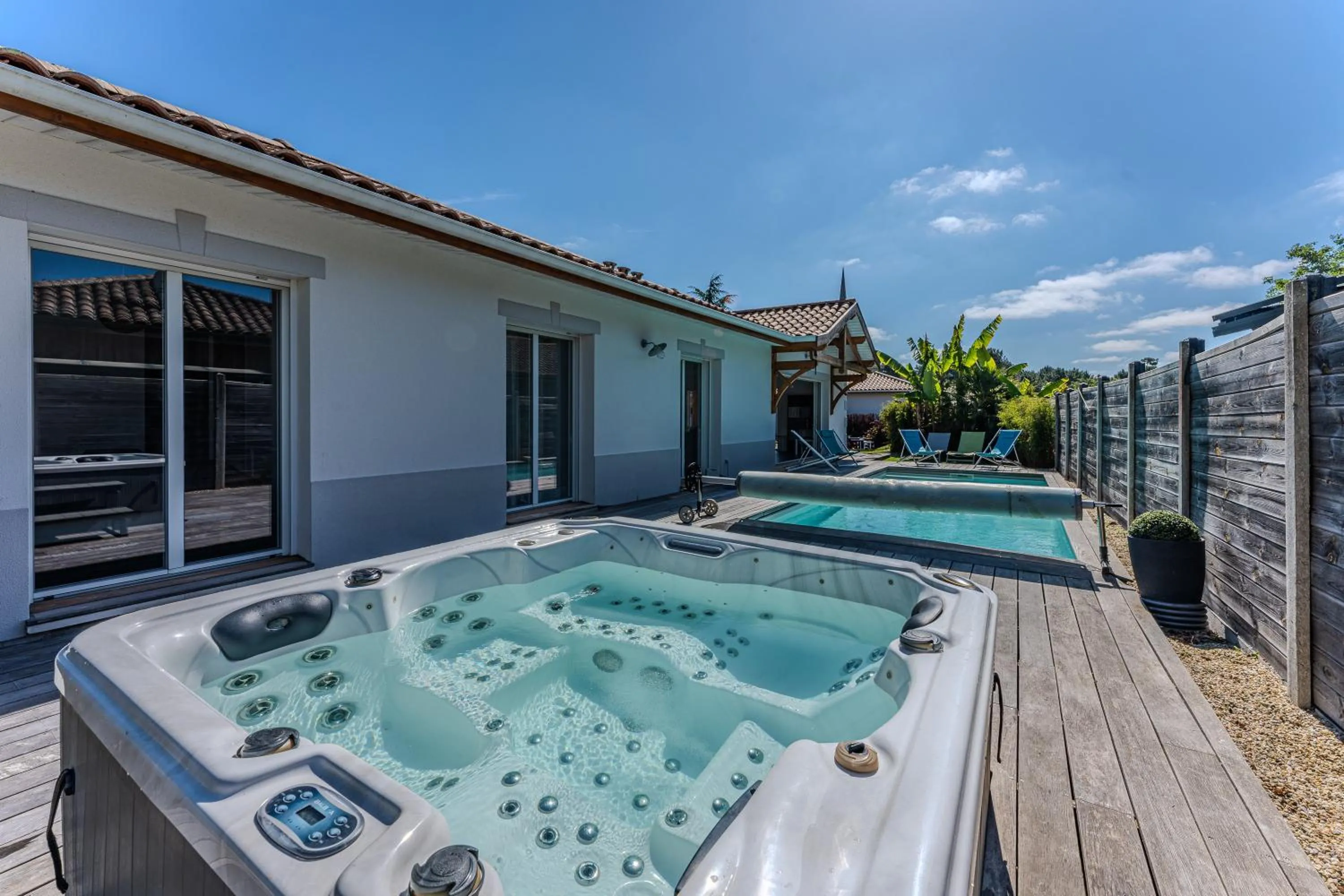 La villa Sirelis piscine et spa