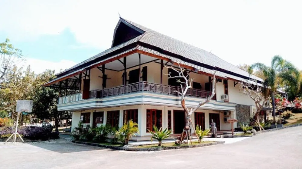 Hotel & Villa Bukit Indah Saumlaki by LeGreen