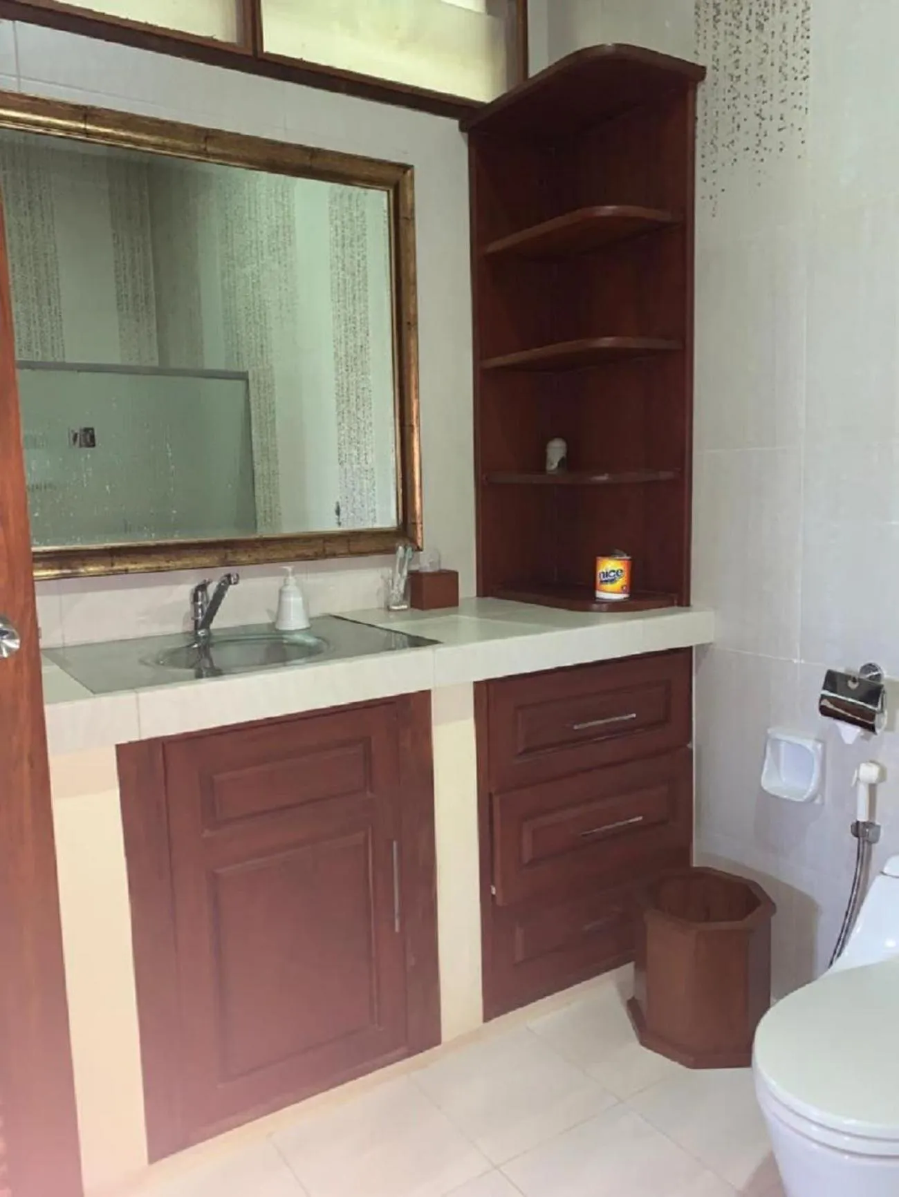 Hotel & Villa Bukit Indah Saumlaki by LeGreen