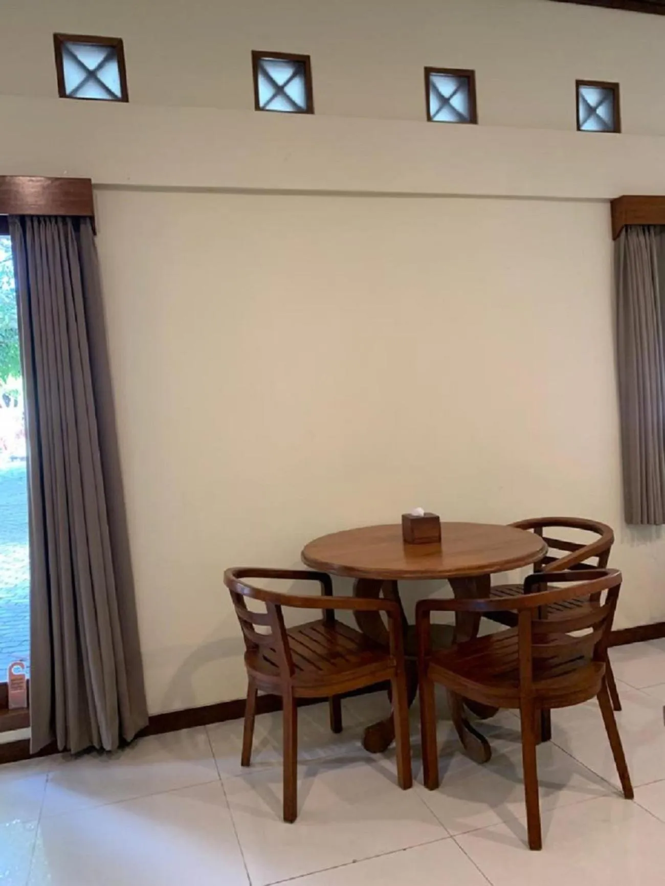 Hotel & Villa Bukit Indah Saumlaki by LeGreen