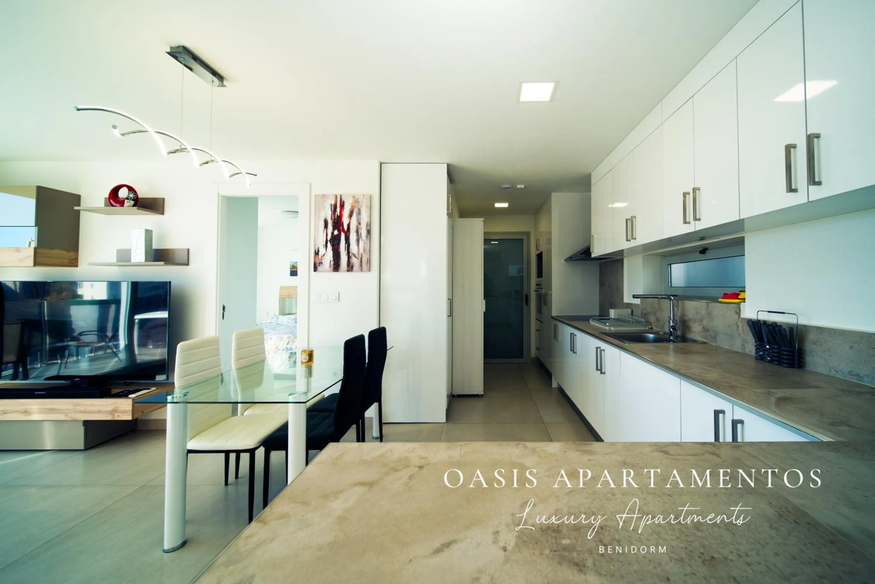 APARTAMENTOS OASIS DE LA CALA