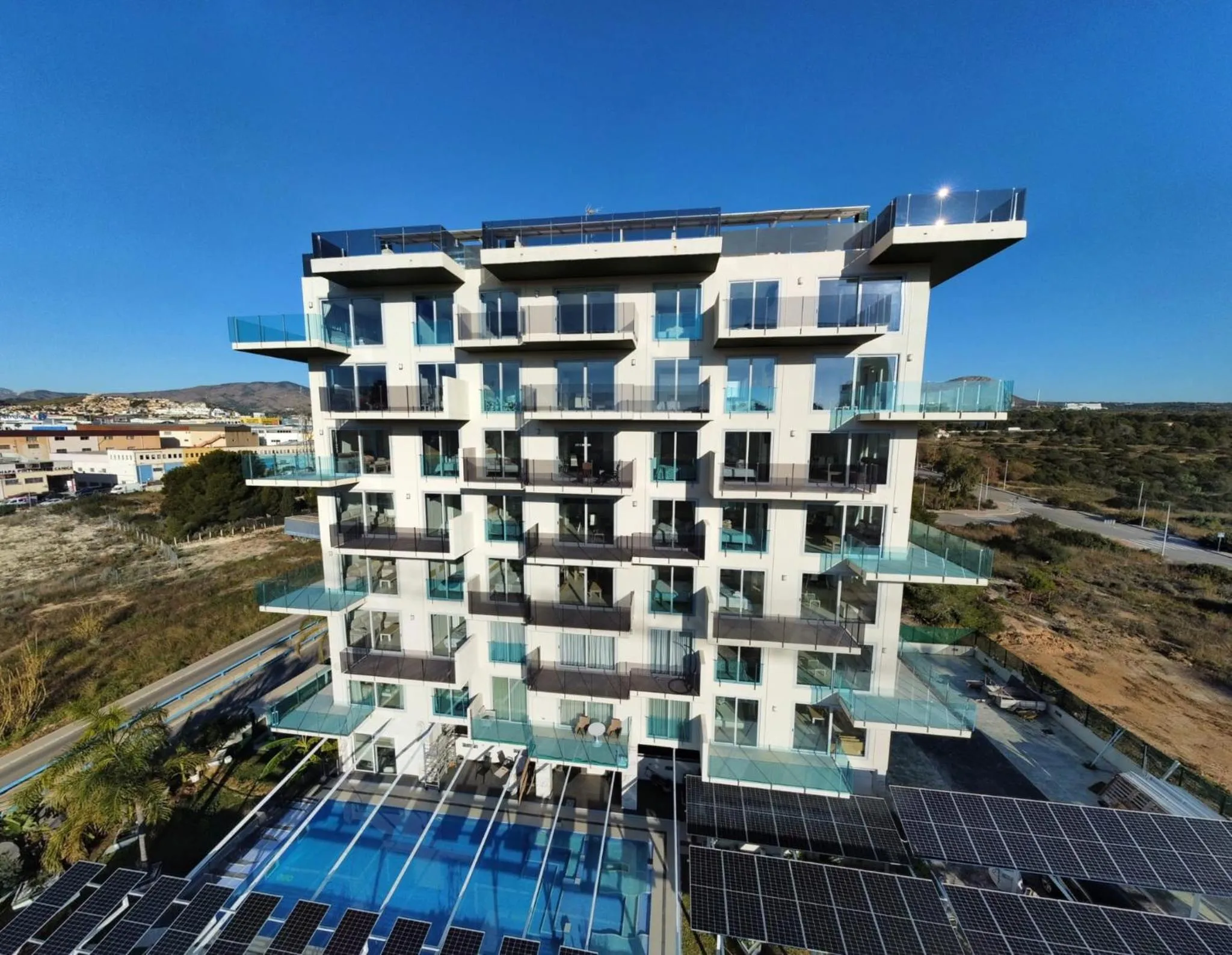 Facade/entrance in APARTAMENTOS OASIS DE LA CALA