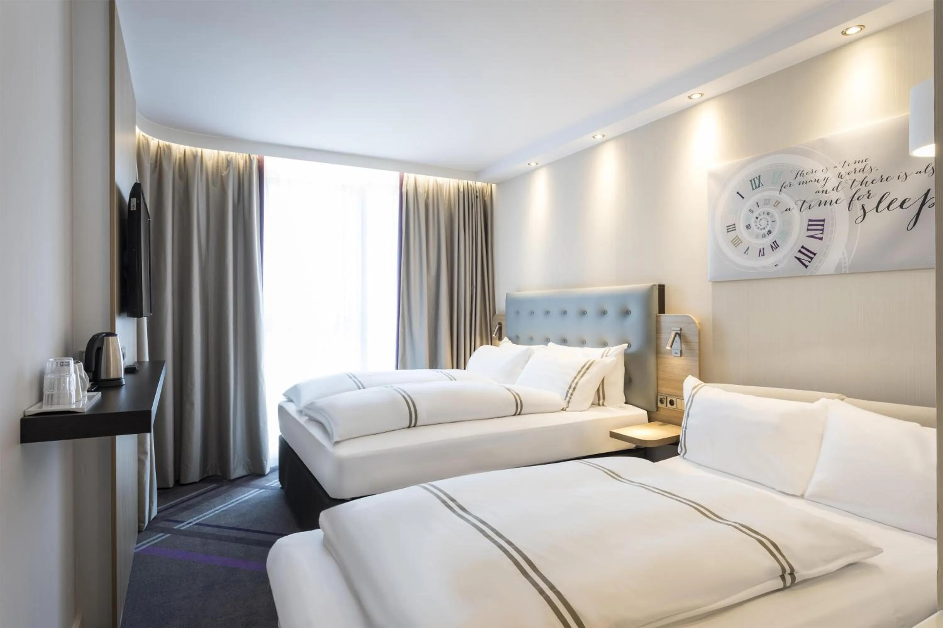 Bedroom, Bed in Premier Inn Freiburg City Süd