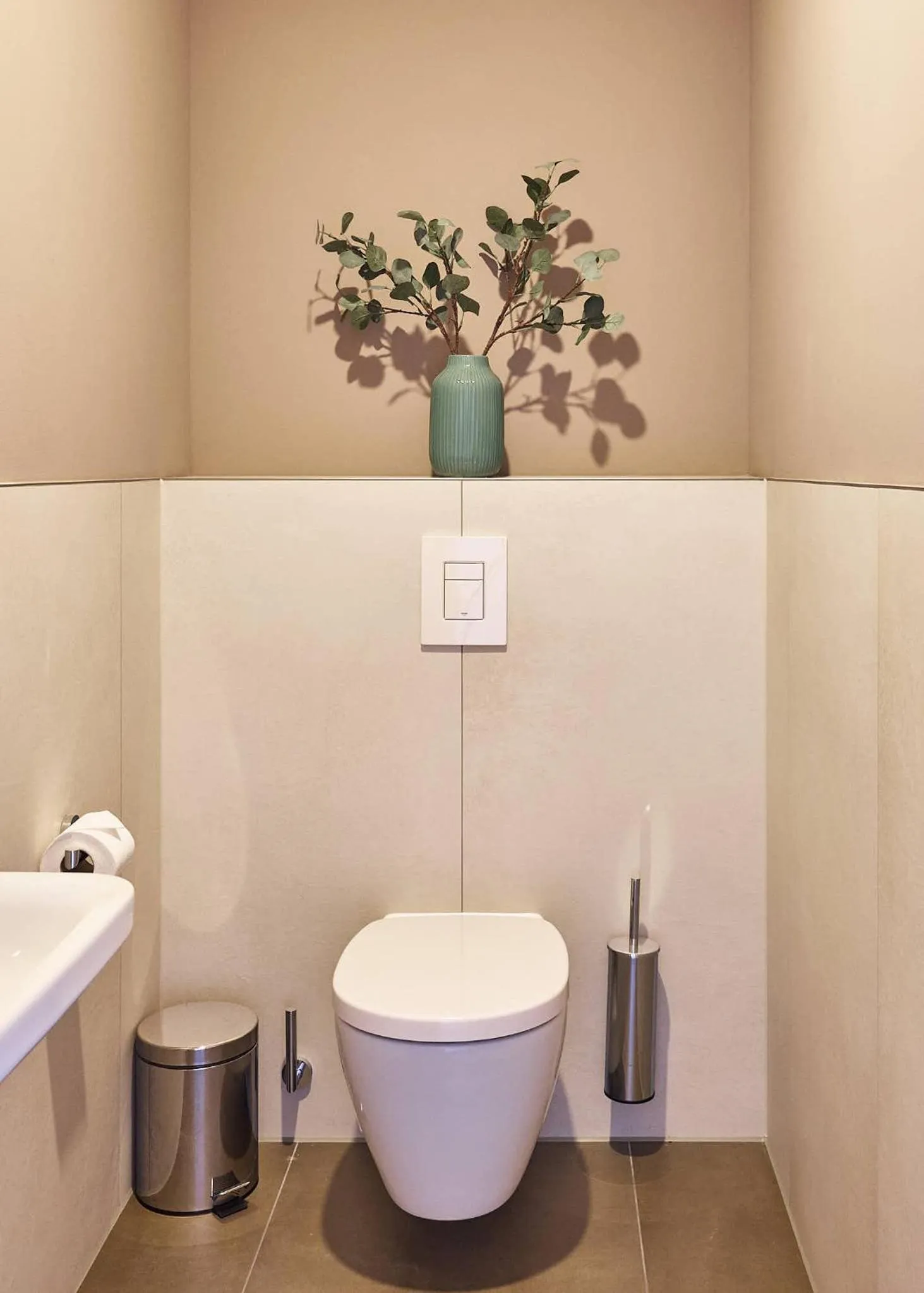 Toilet in Arbio I Makro Apartments