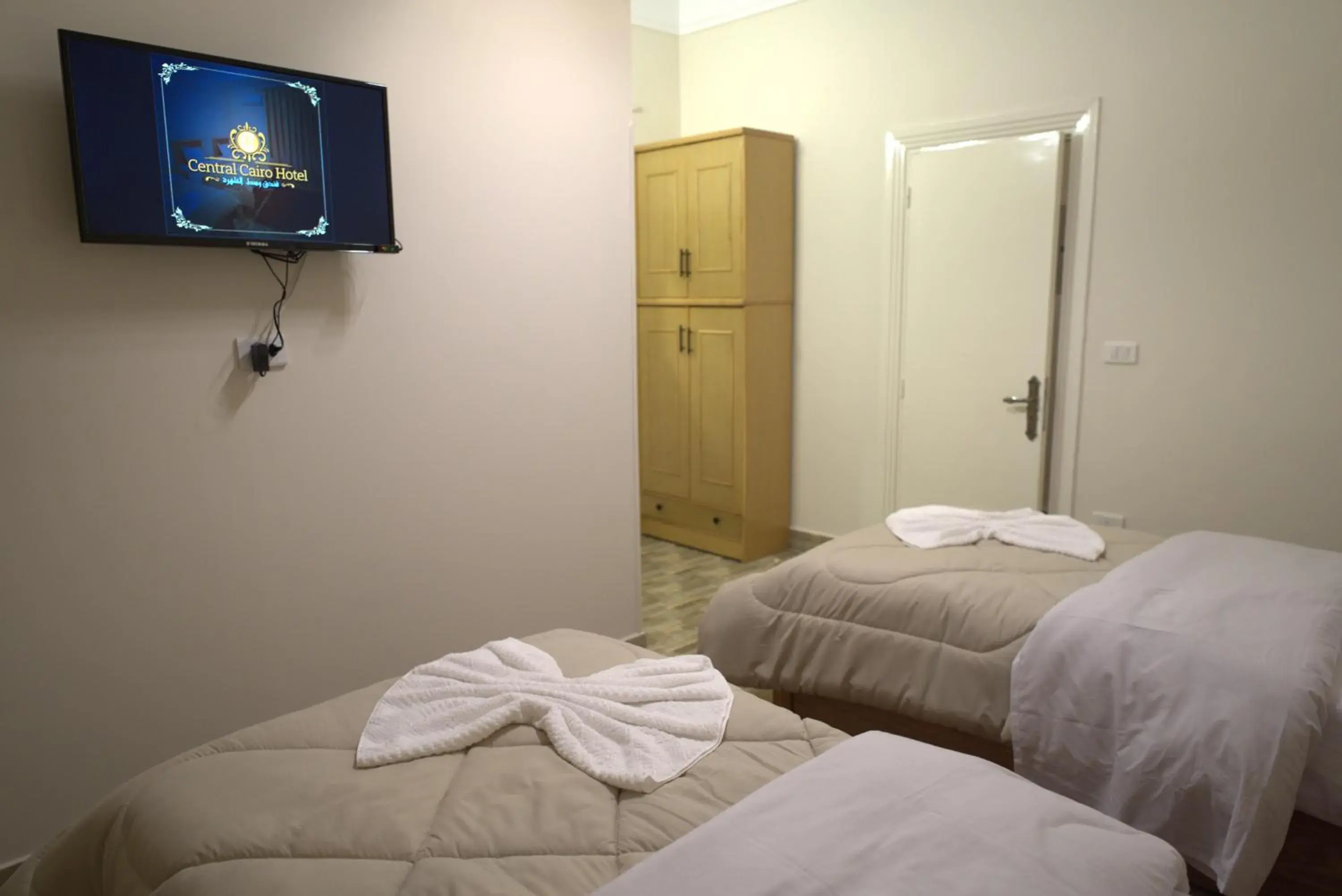 Bed in Central Cairo Hotel Bed in Central Cairo Hotel