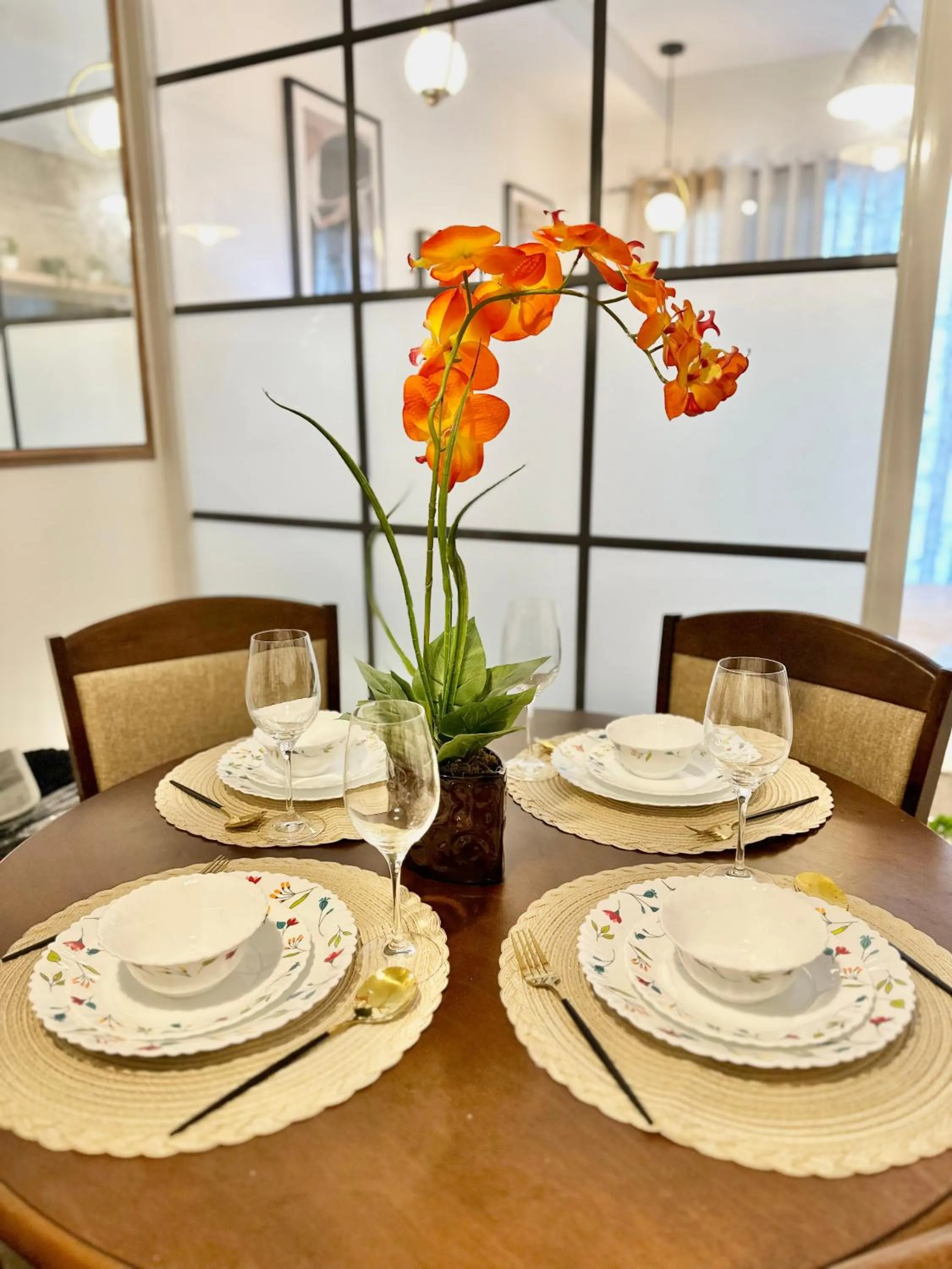 Scandinavian 1 BR beside SM CDO w POOL and Netflix