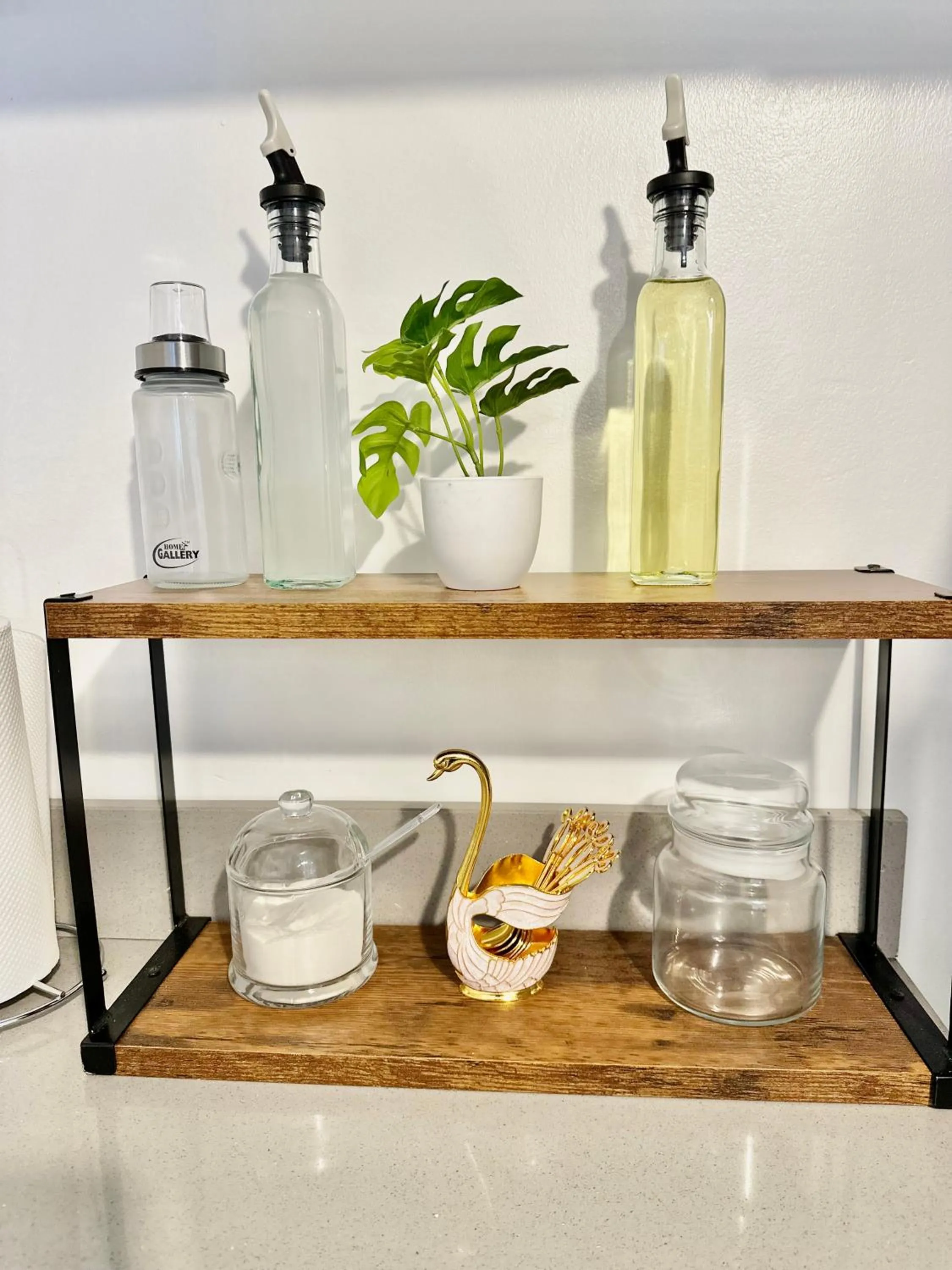 Scandinavian 1 BR beside SM CDO w POOL and Netflix