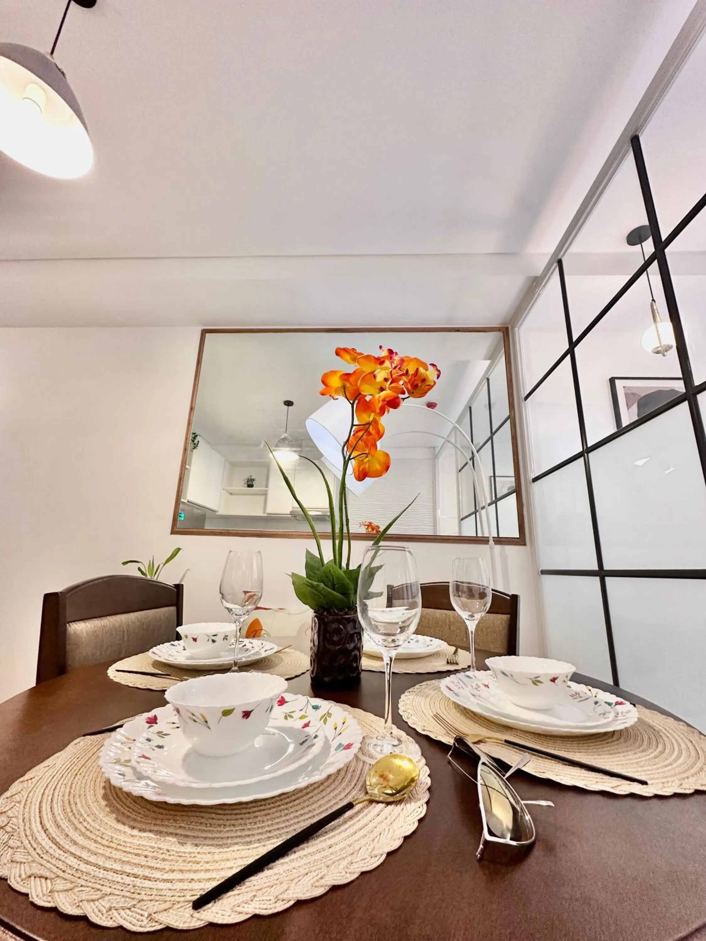 Scandinavian 1 BR beside SM CDO w POOL and Netflix