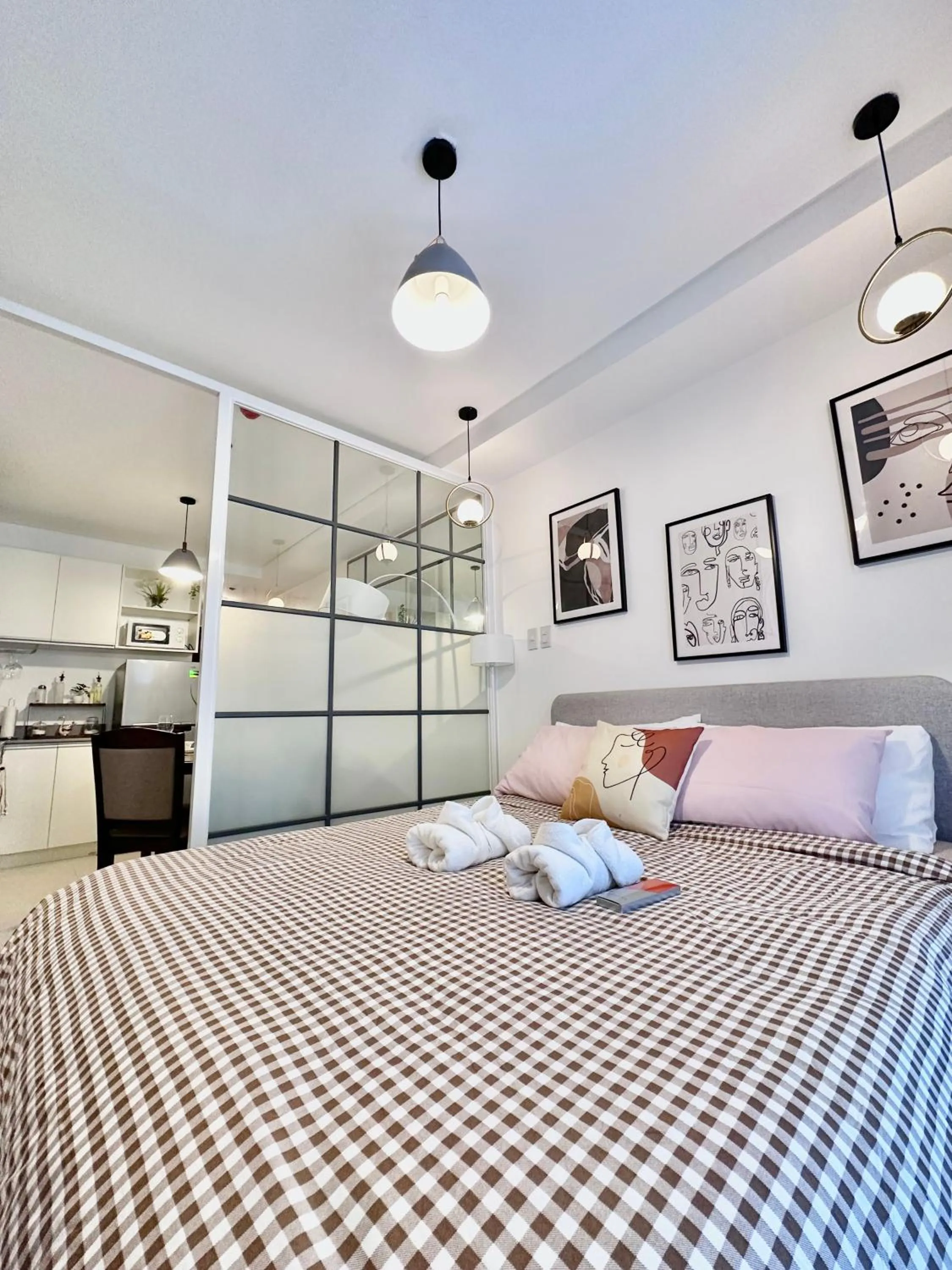 Bed in Scandinavian 1 BR beside SM CDO w POOL and Netflix