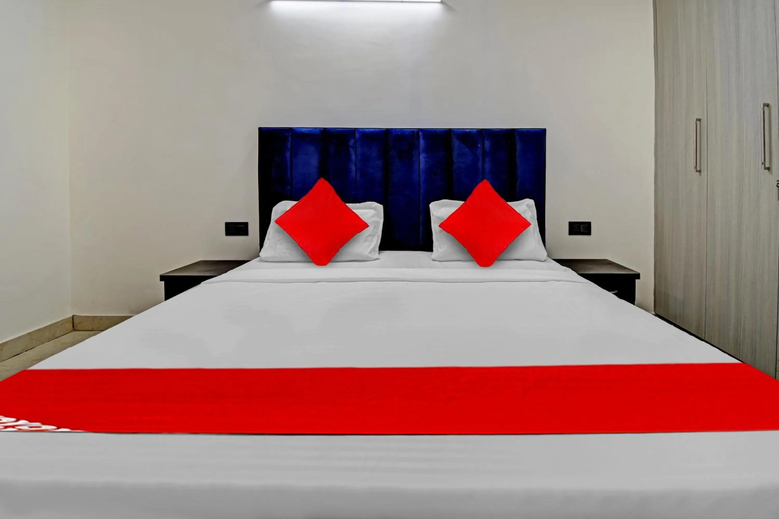 Bedroom, Bed in Hotel O Sai Kripa Stay