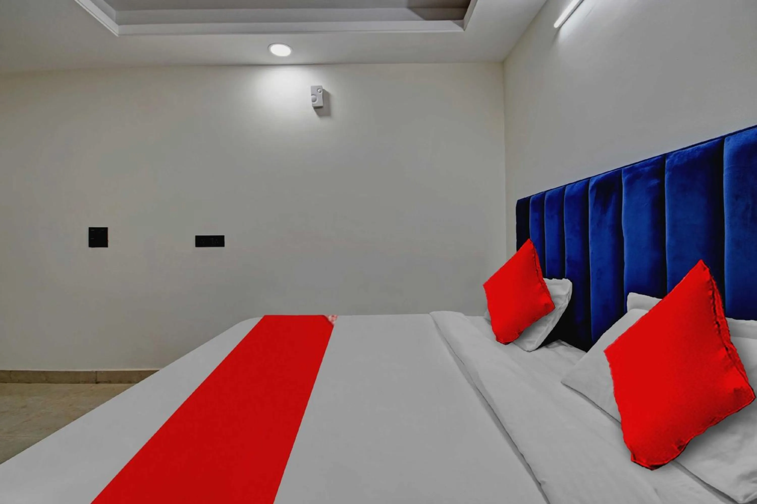 Bedroom, Bed in Hotel O Sai Kripa Stay