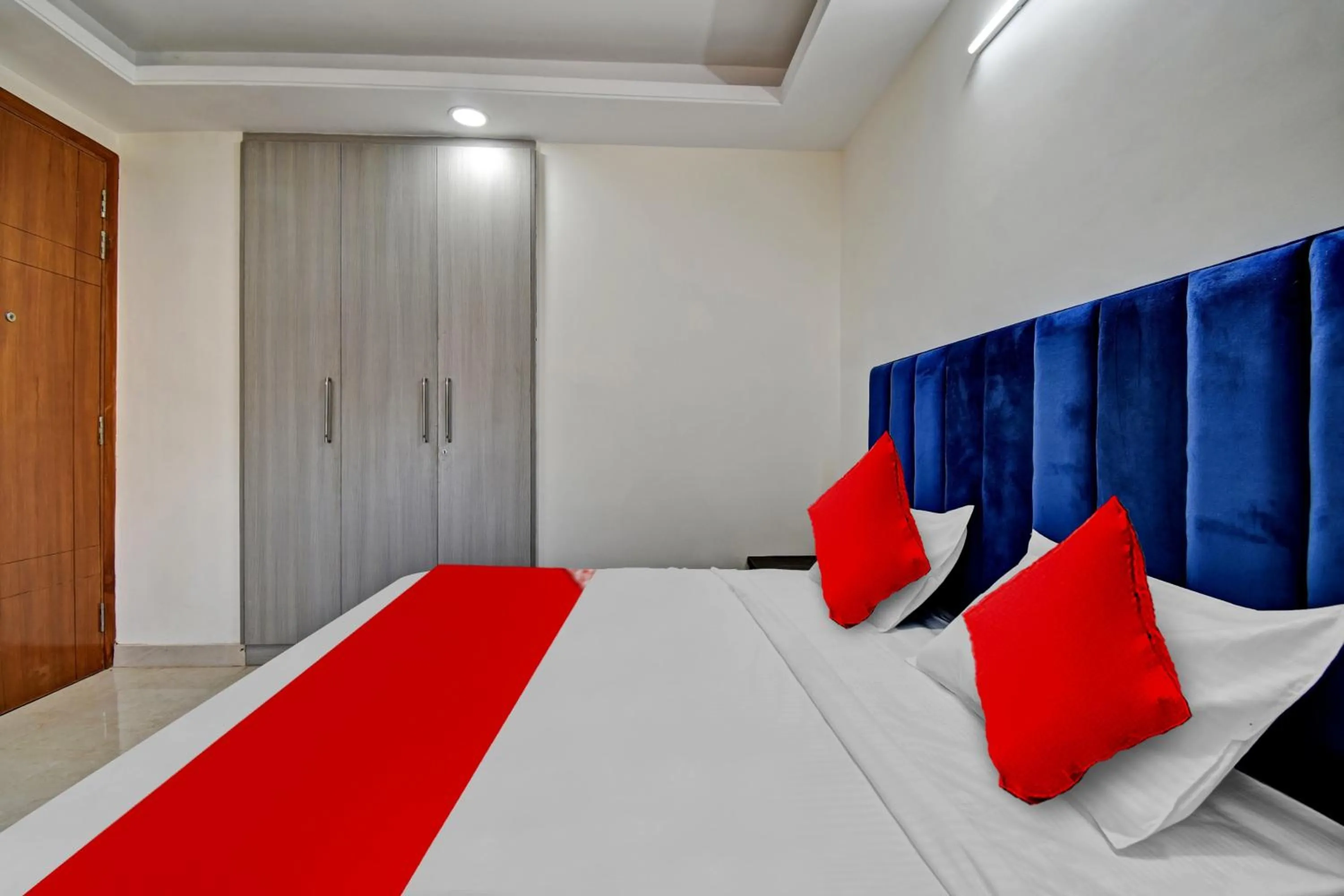 Bedroom, Bed in Hotel O Sai Kripa Stay