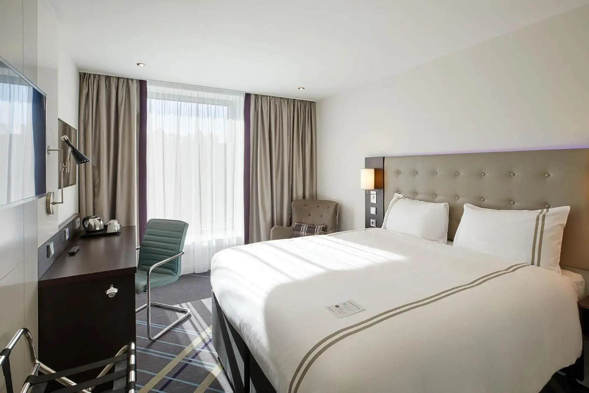 Standard Double Room in Premier Inn Hamburg City Zentrum Standard Double Room in Premier Inn Hamburg City Zentrum