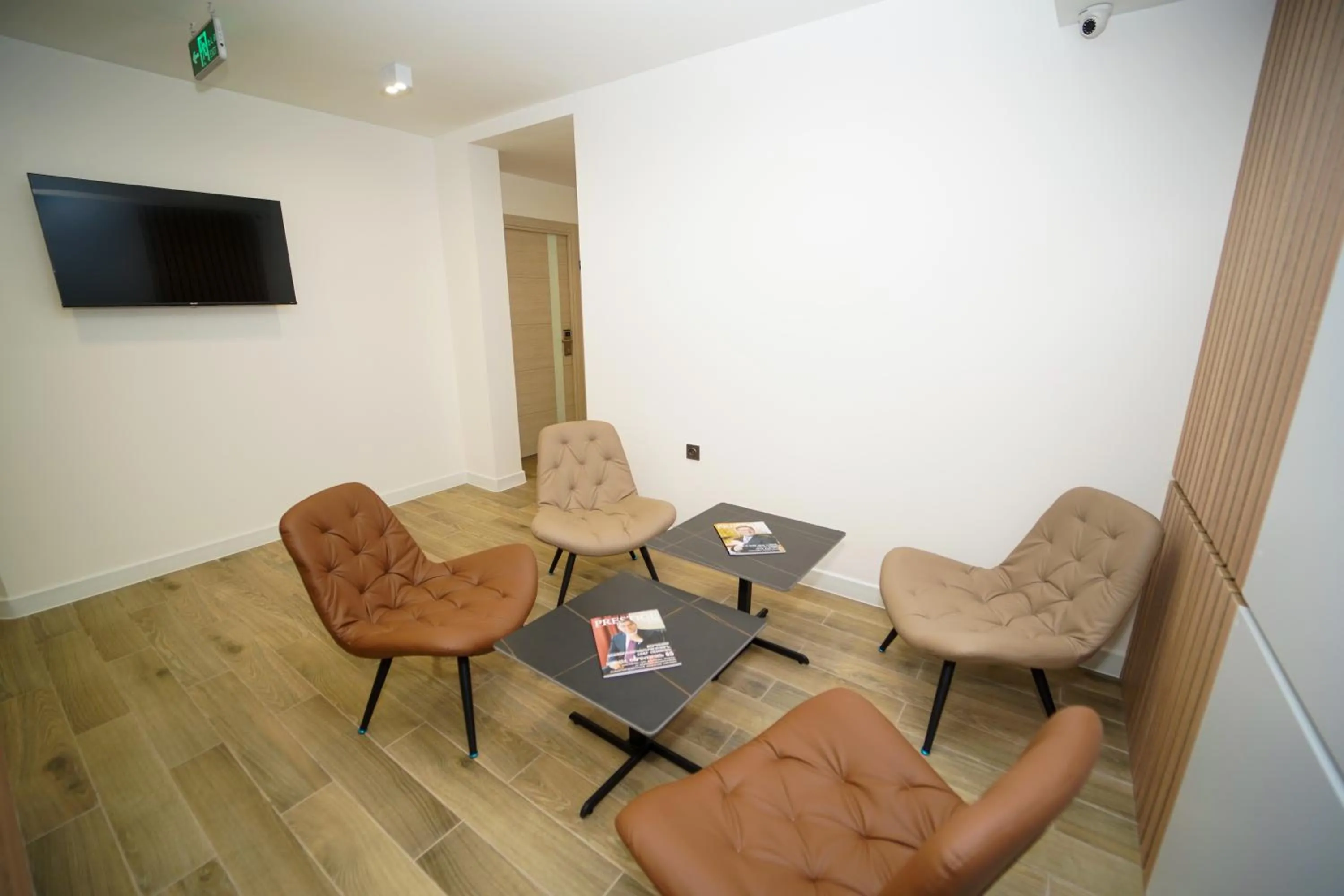 Seating area in B&M Hotel