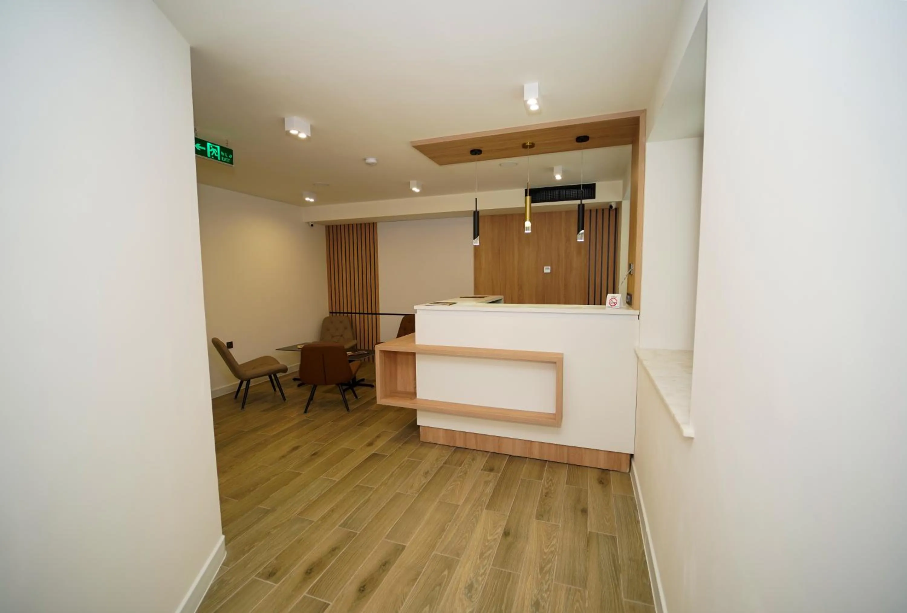 Lobby or reception in B&M Hotel