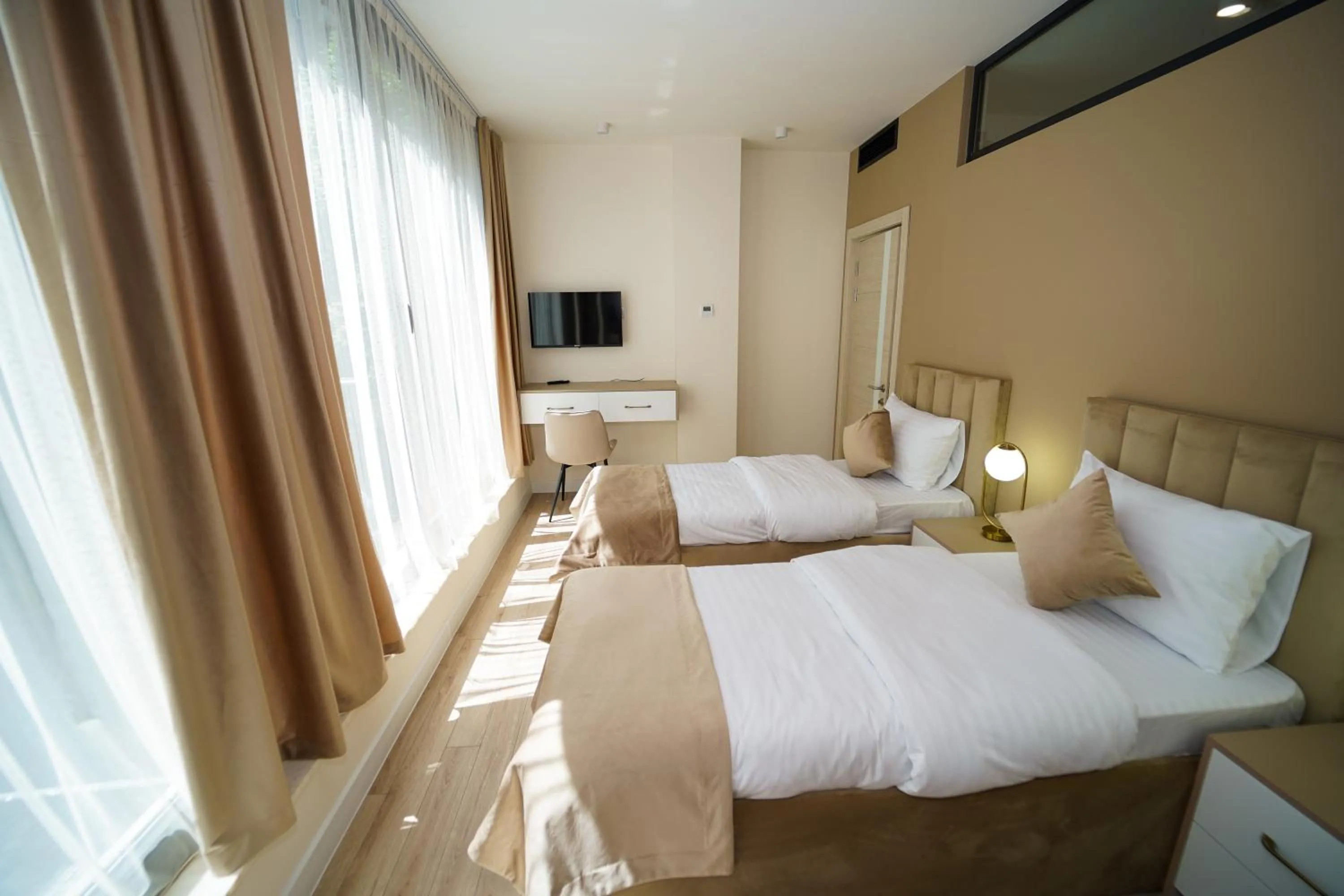 Bedroom, Bed in B&M Hotel