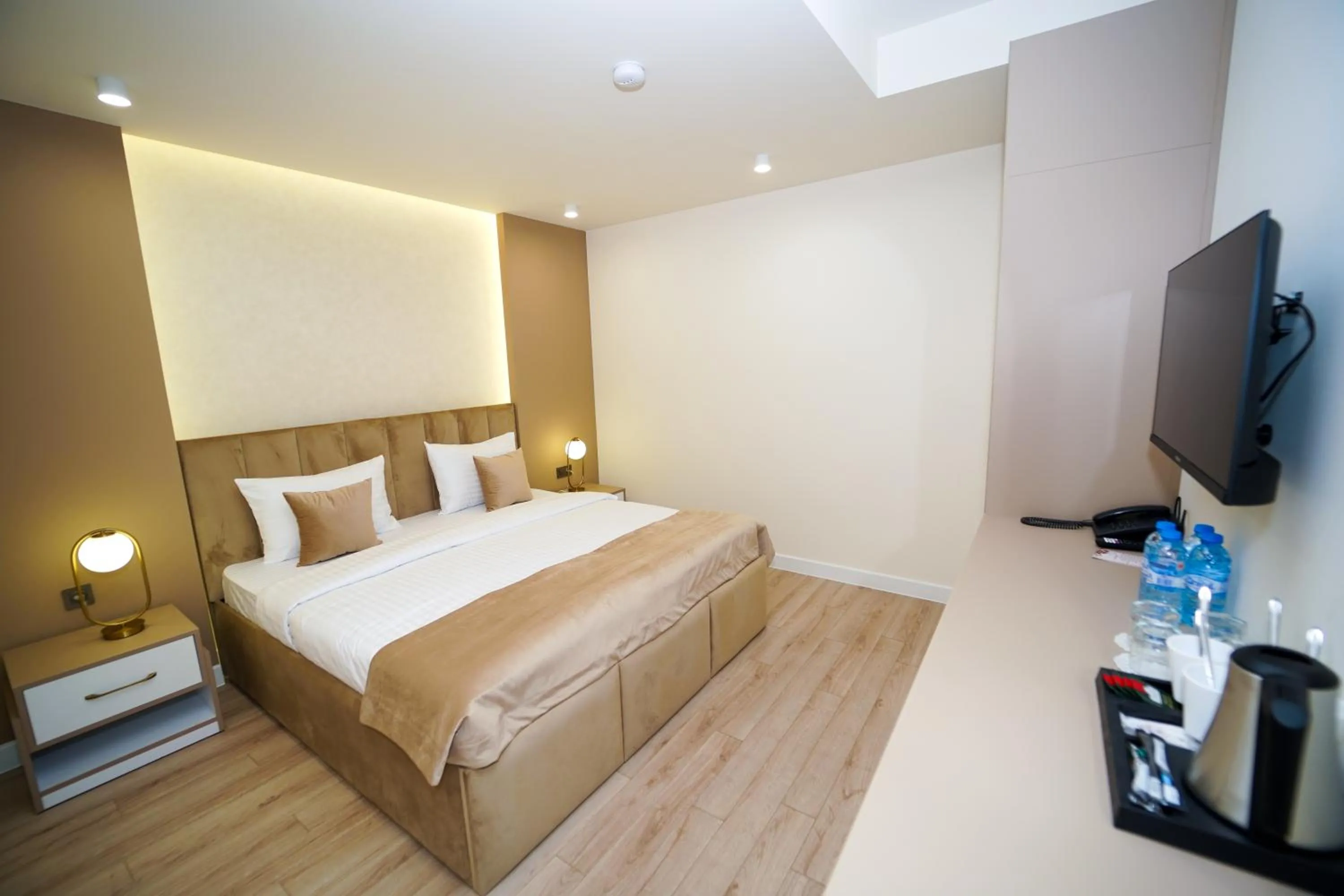 Bedroom, Bed in B&M Hotel