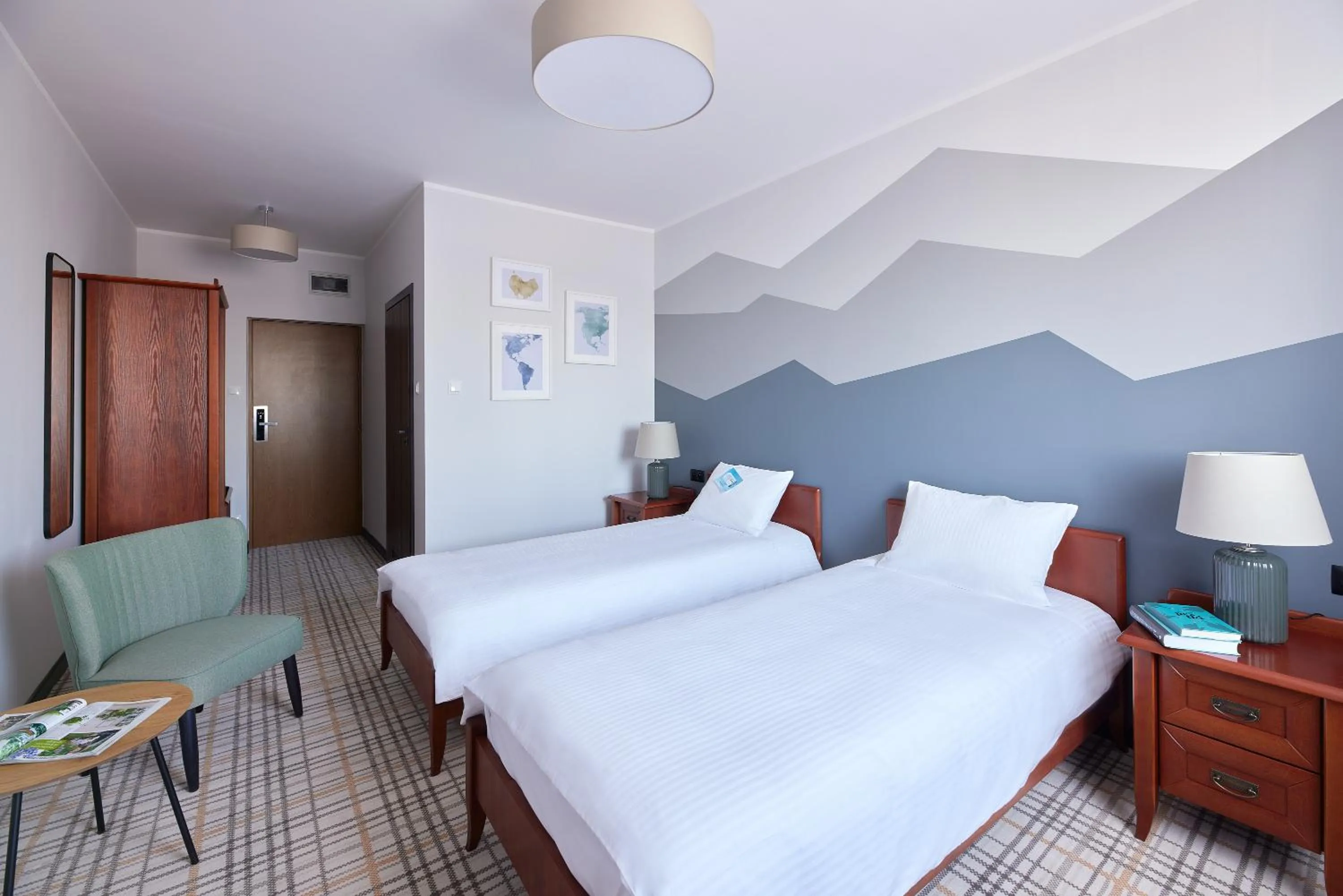 Photo of the whole room in Kyriad Karkonosze