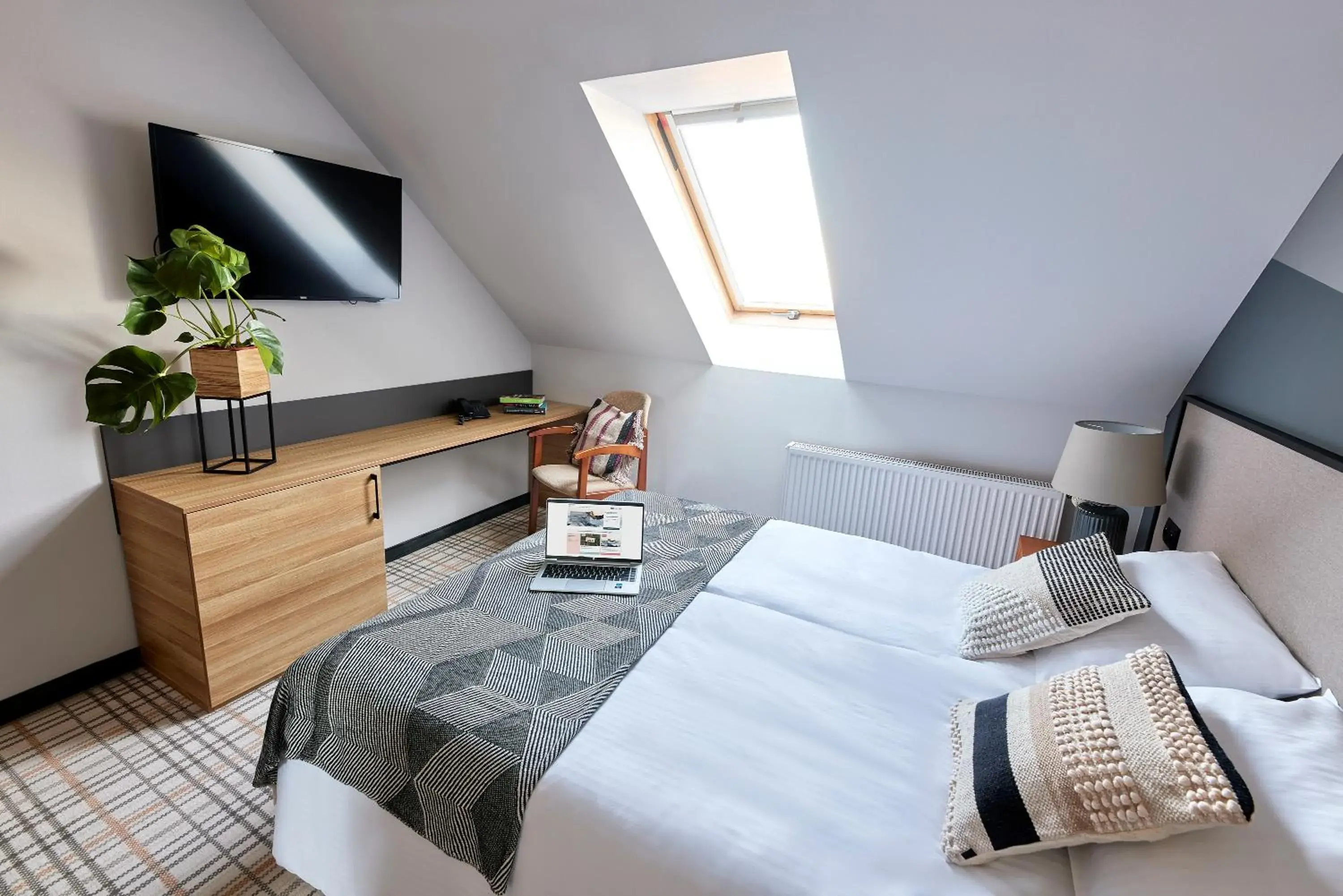 Photo of the whole room in Kyriad Karkonosze Photo of the whole room in Kyriad Karkonosze