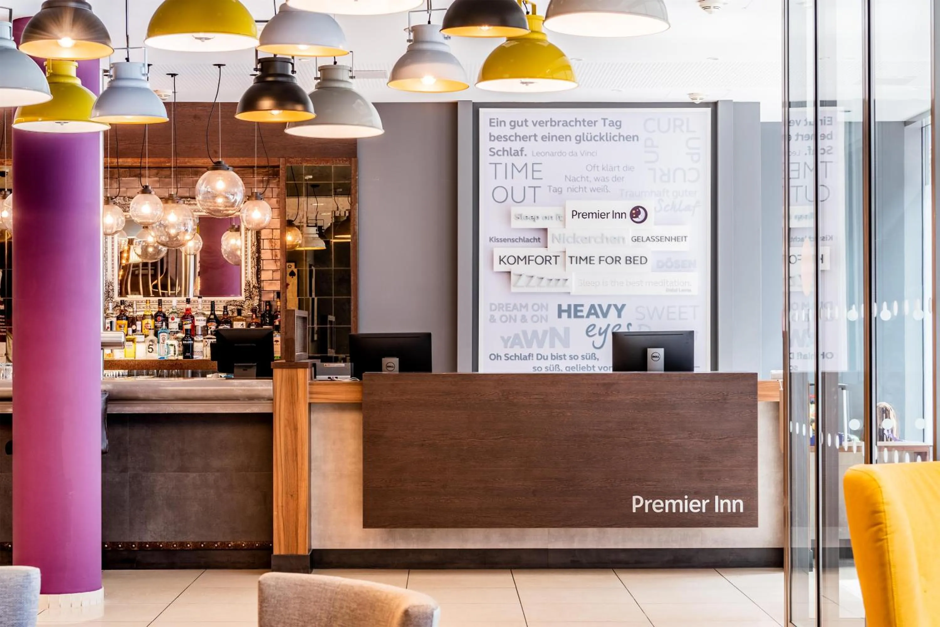 Lobby or reception in Premier Inn Hamburg City Millerntor