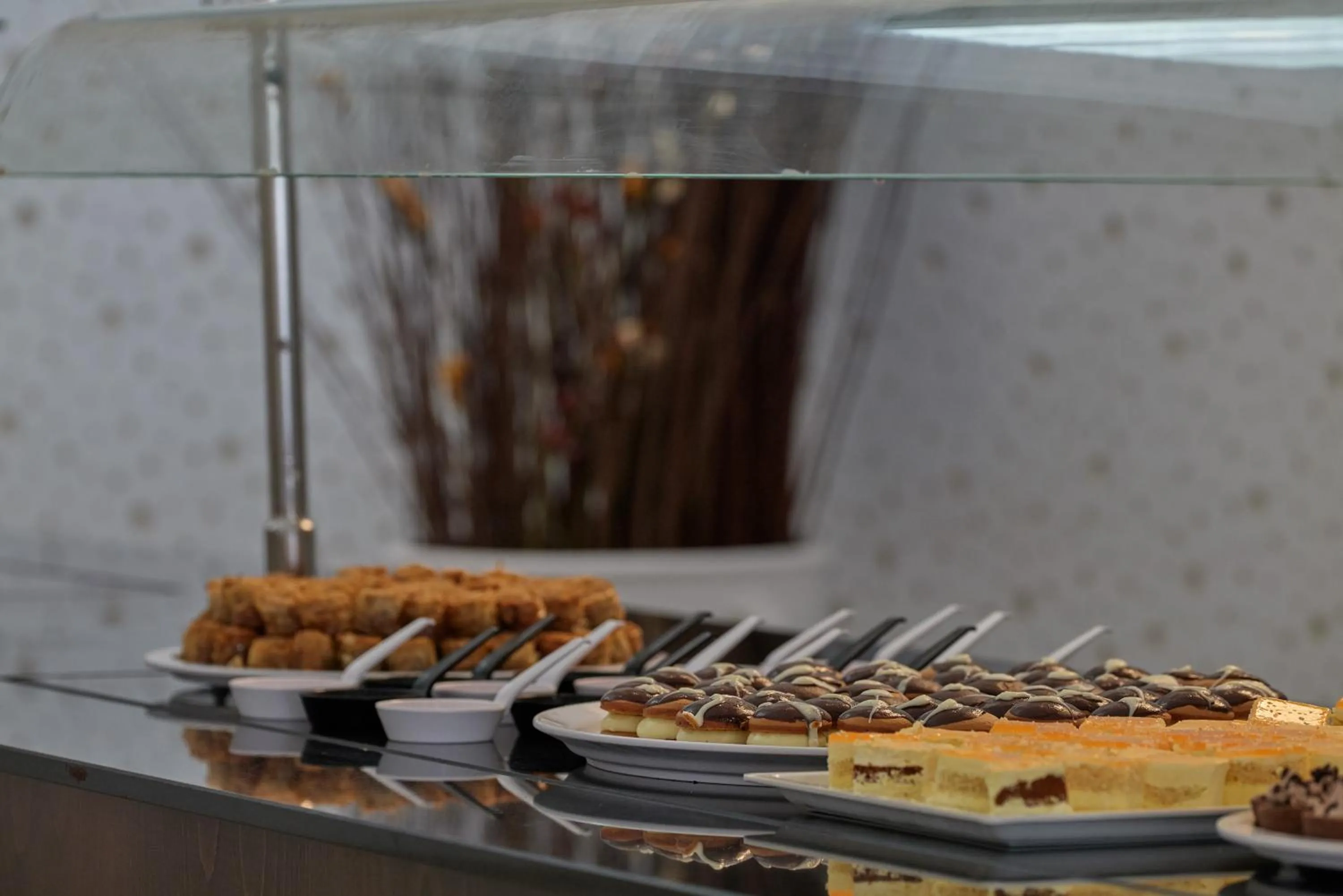 Restaurant/places to eat in Atlantica Callisto