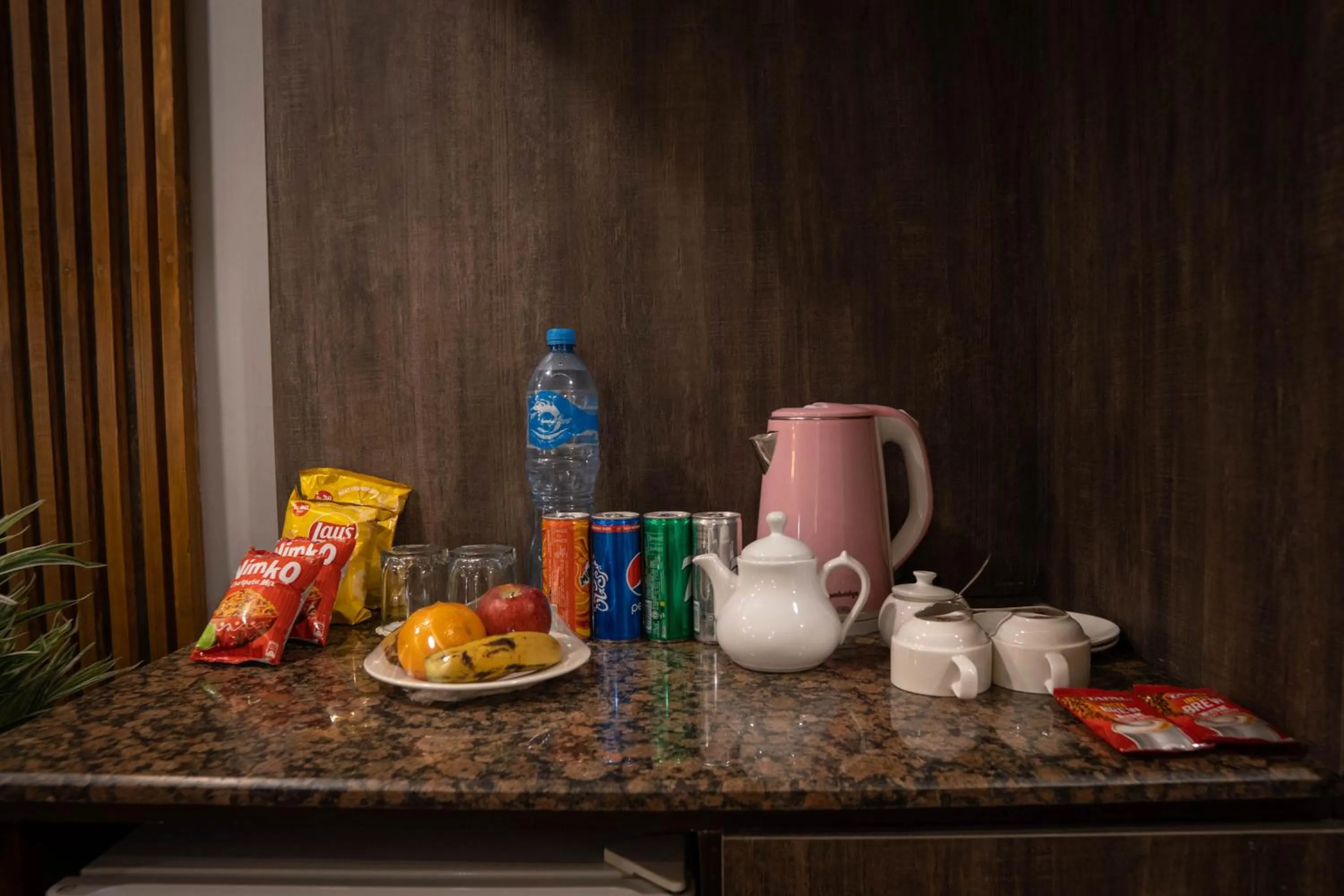 Coffee/tea facilities in Magnum Inn