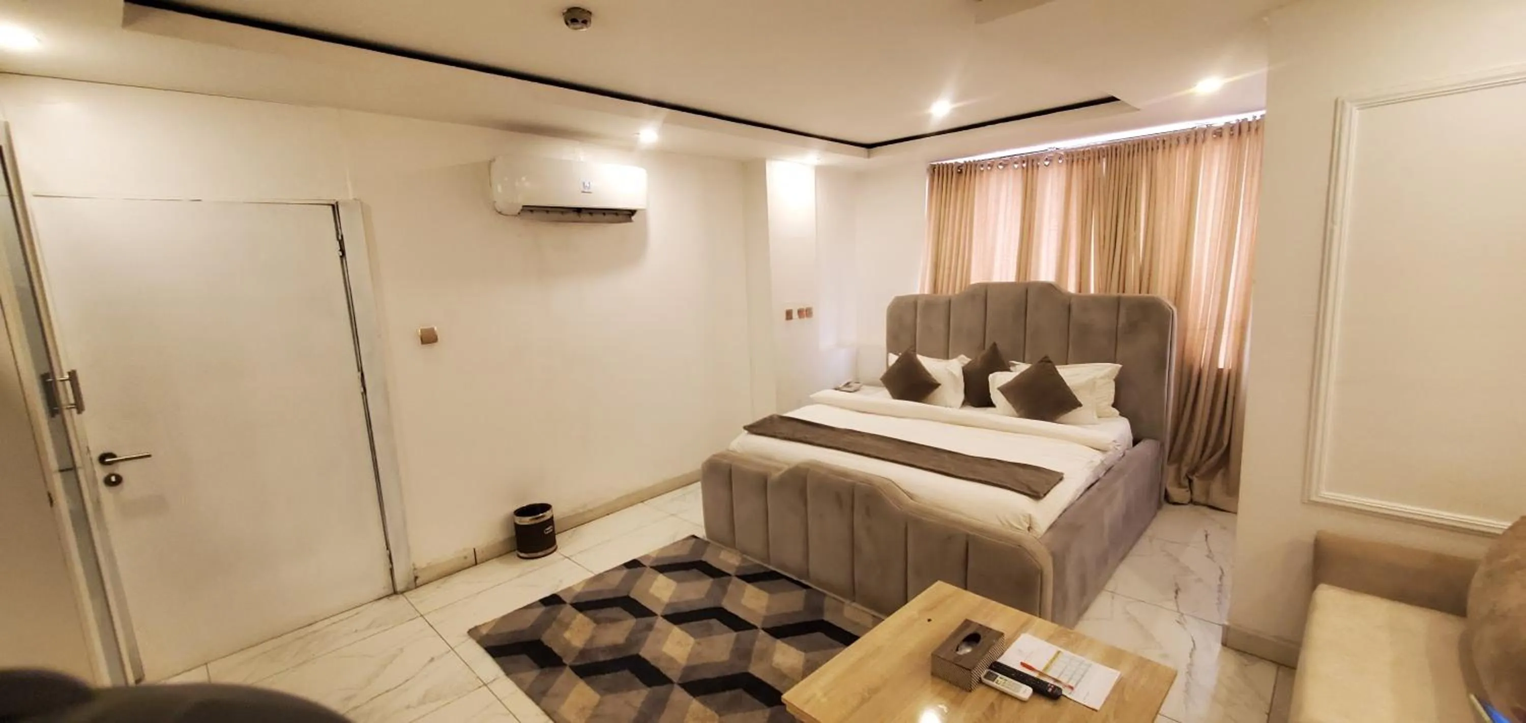 Bed in The Palms Hotel