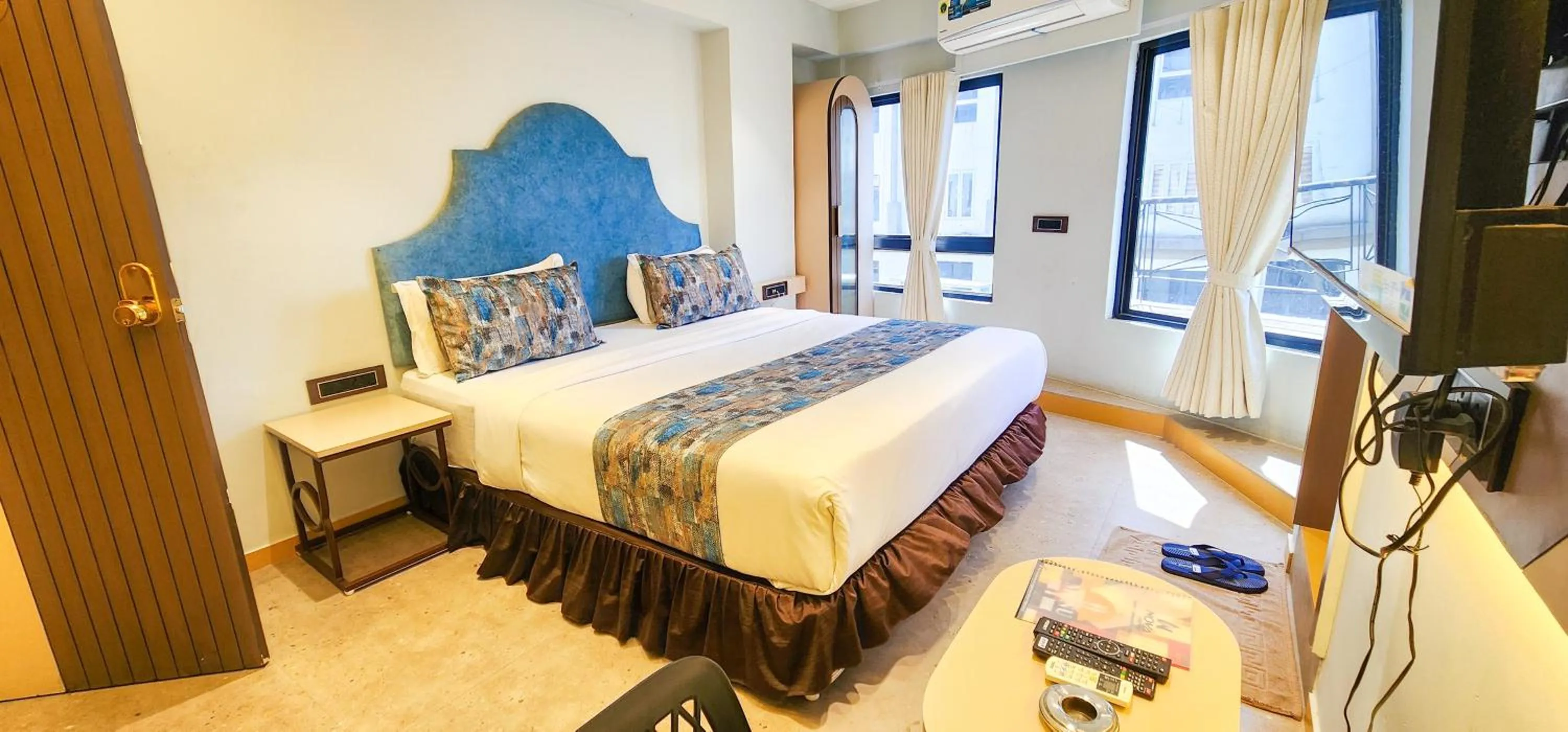 Bathroom, Bed in Hotel Nova Bling