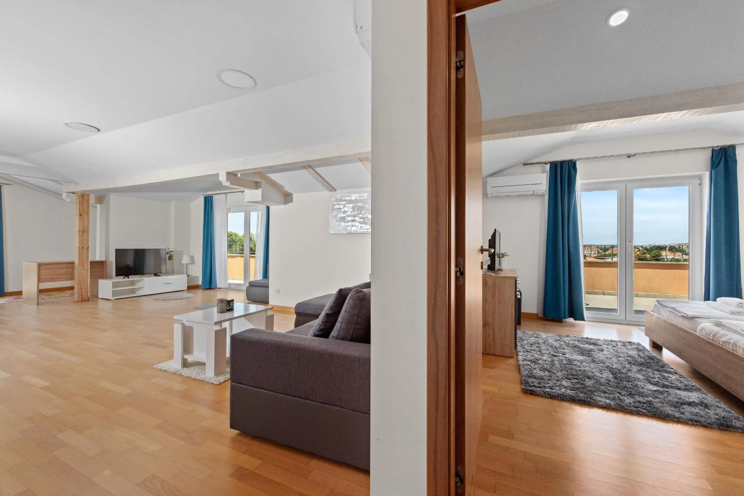 Bed in Minerva Hotel