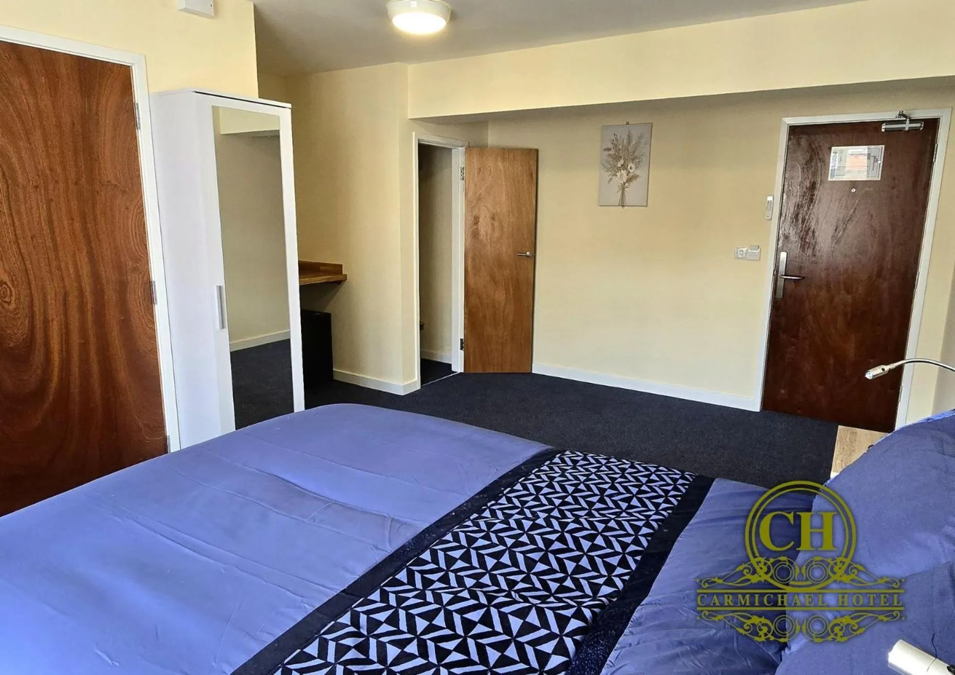 Bedroom, Bed in The Carmichael - Hull City Centre