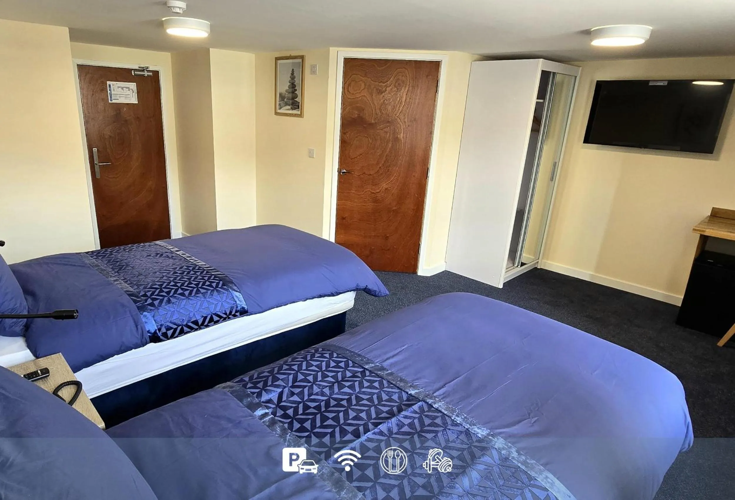 Bed in The Carmichael - Hull City Centre