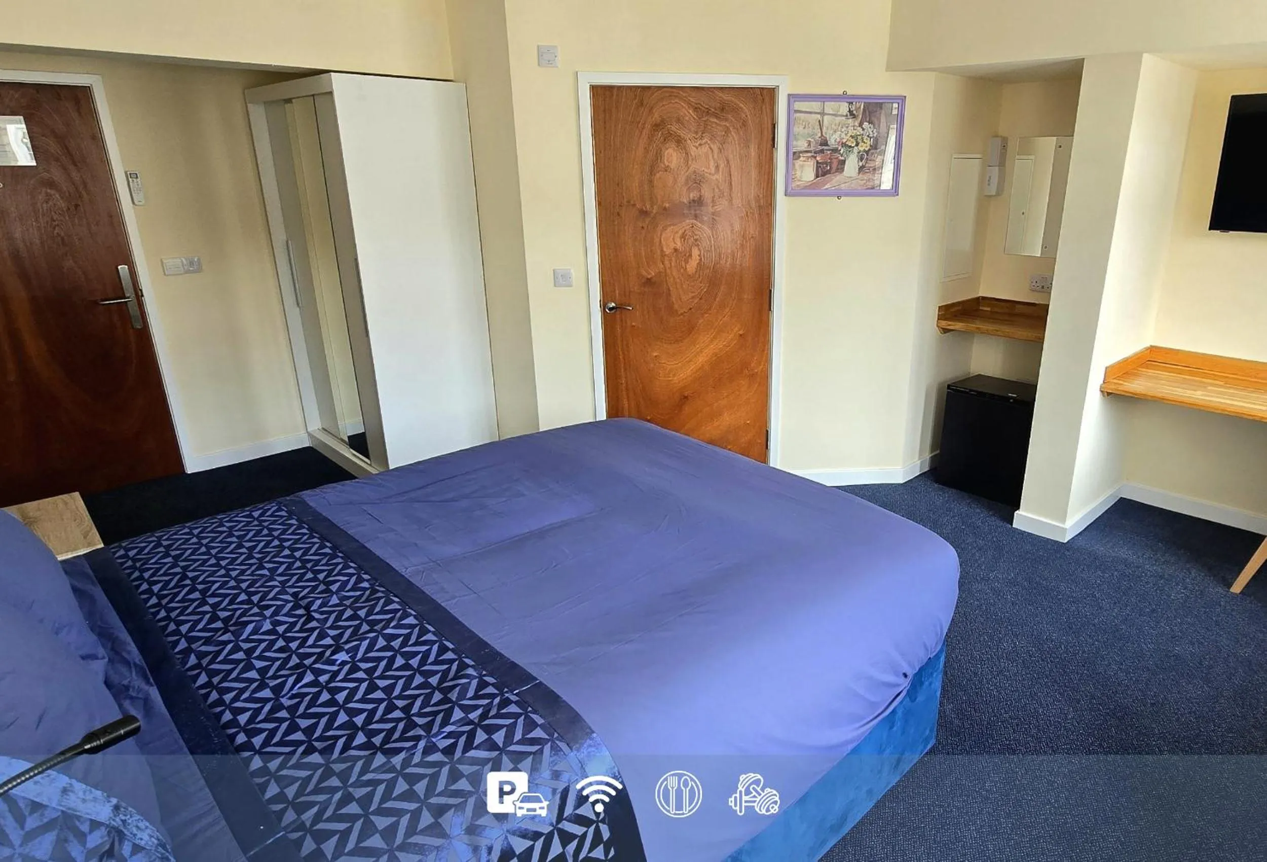 Bed in The Carmichael - Hull City Centre